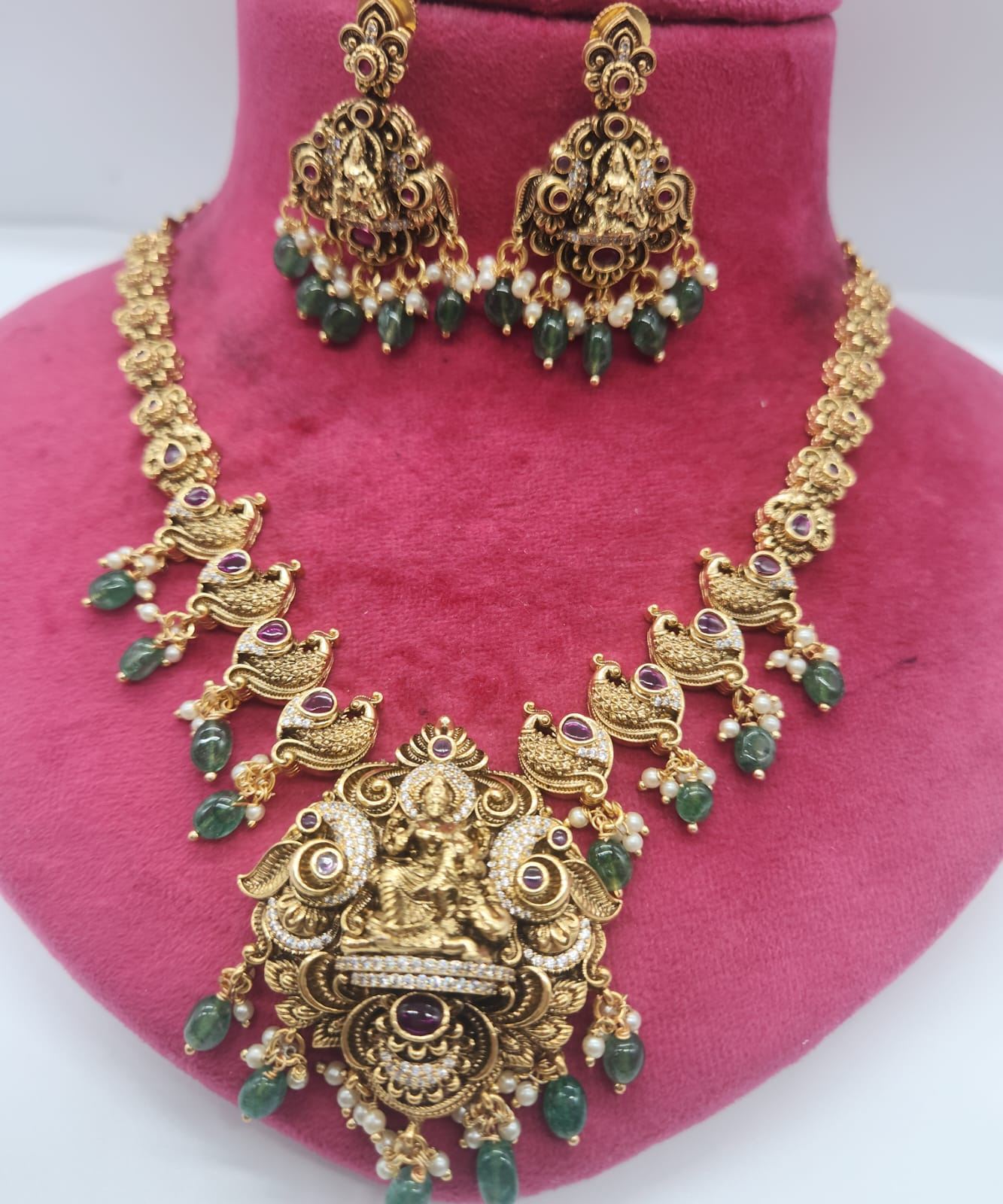 Peacock kempu Lakshmi necklace set - Main Image