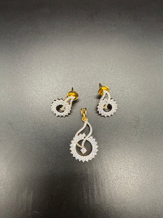AD pendent set