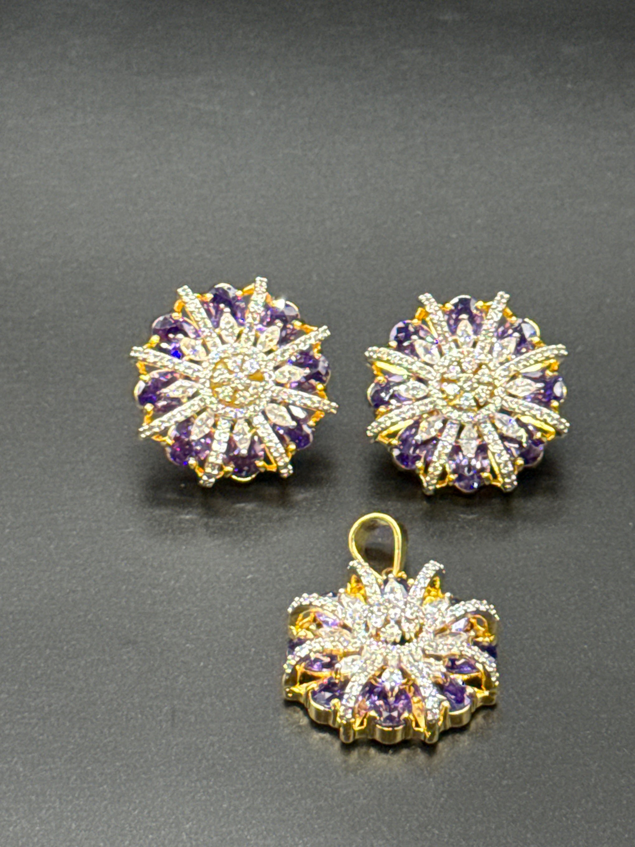 Tanzanite round pendant set