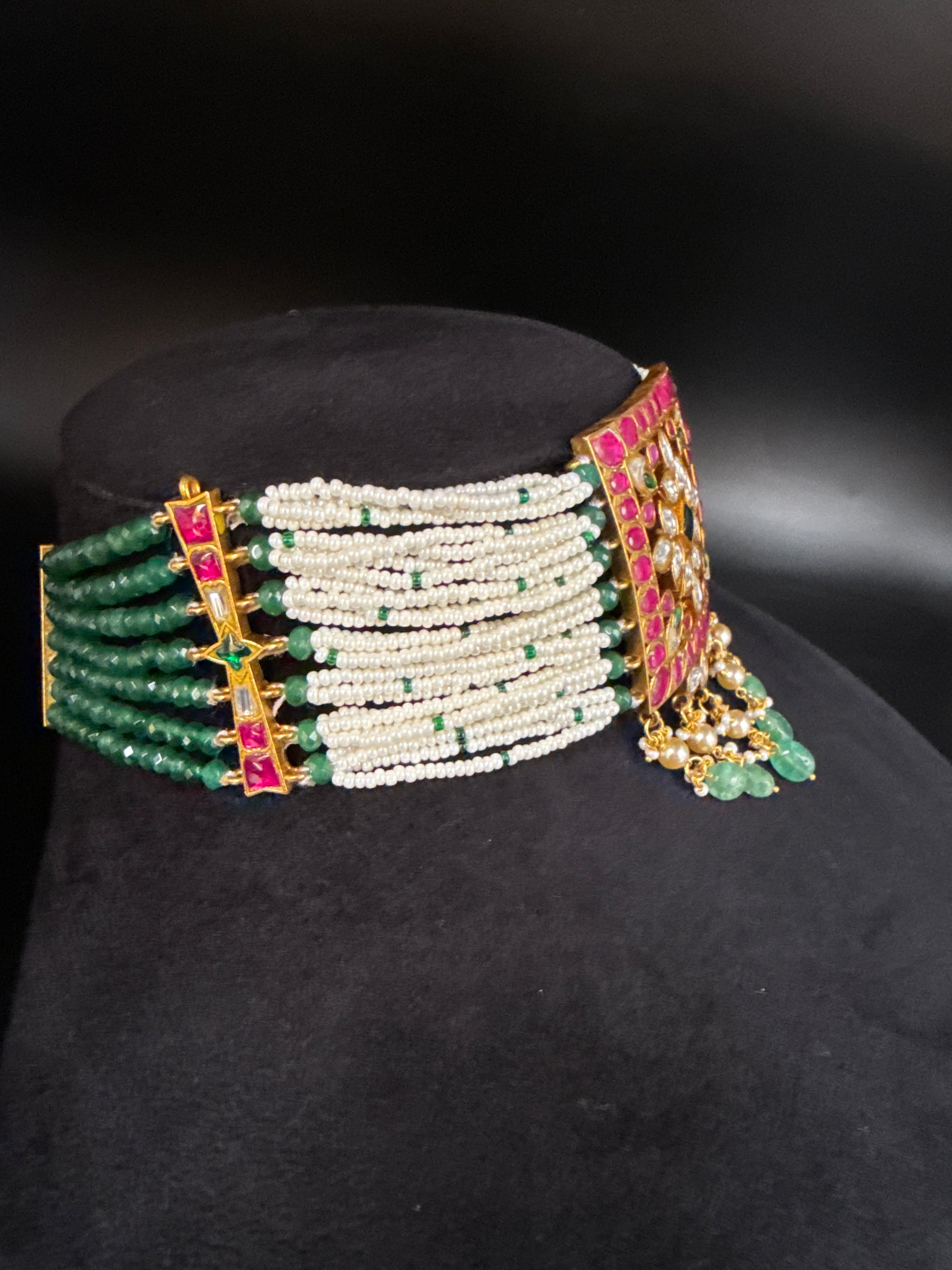 Kundan pearls choker