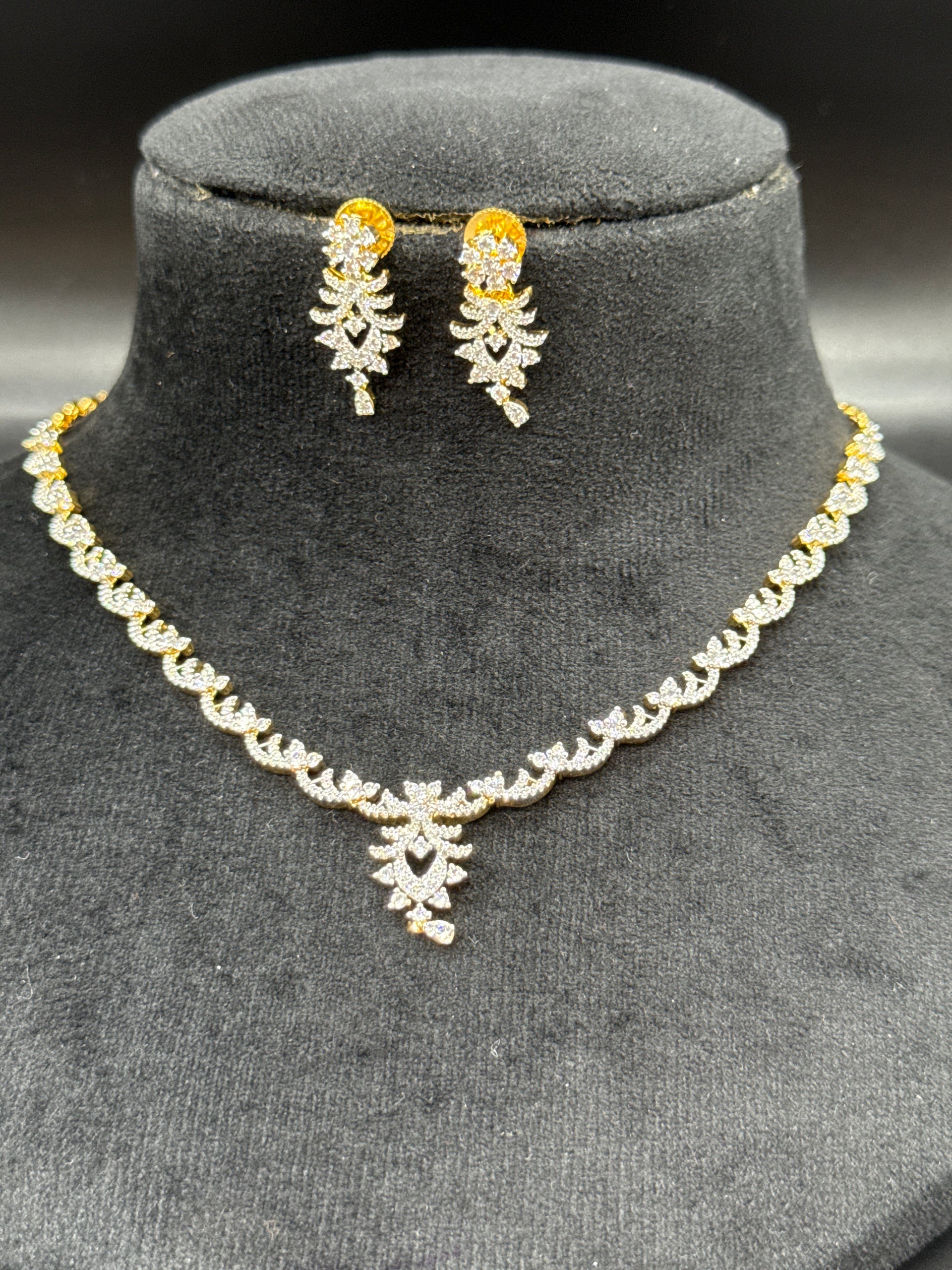 Diamond replica set