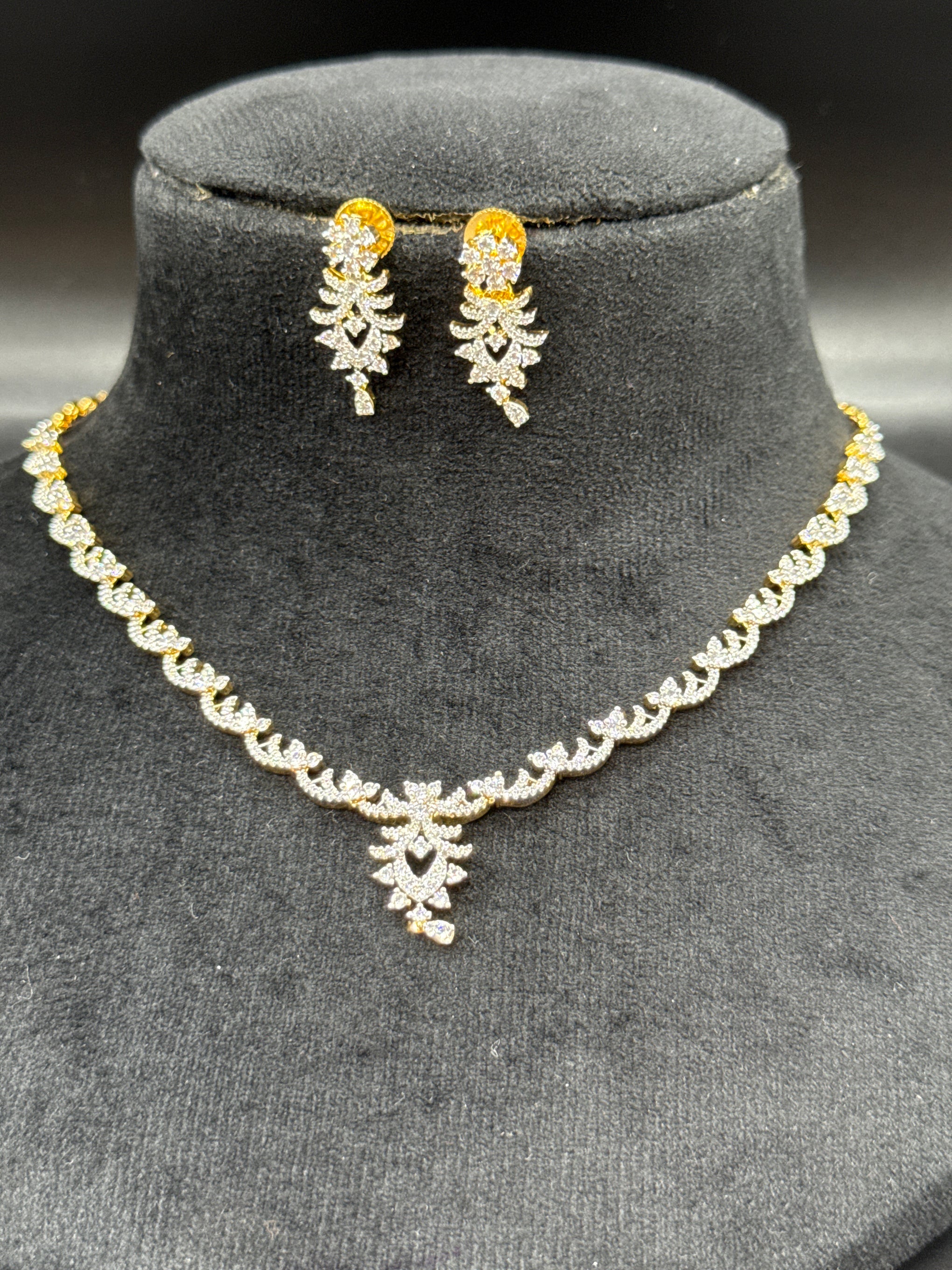 Diamond replica set