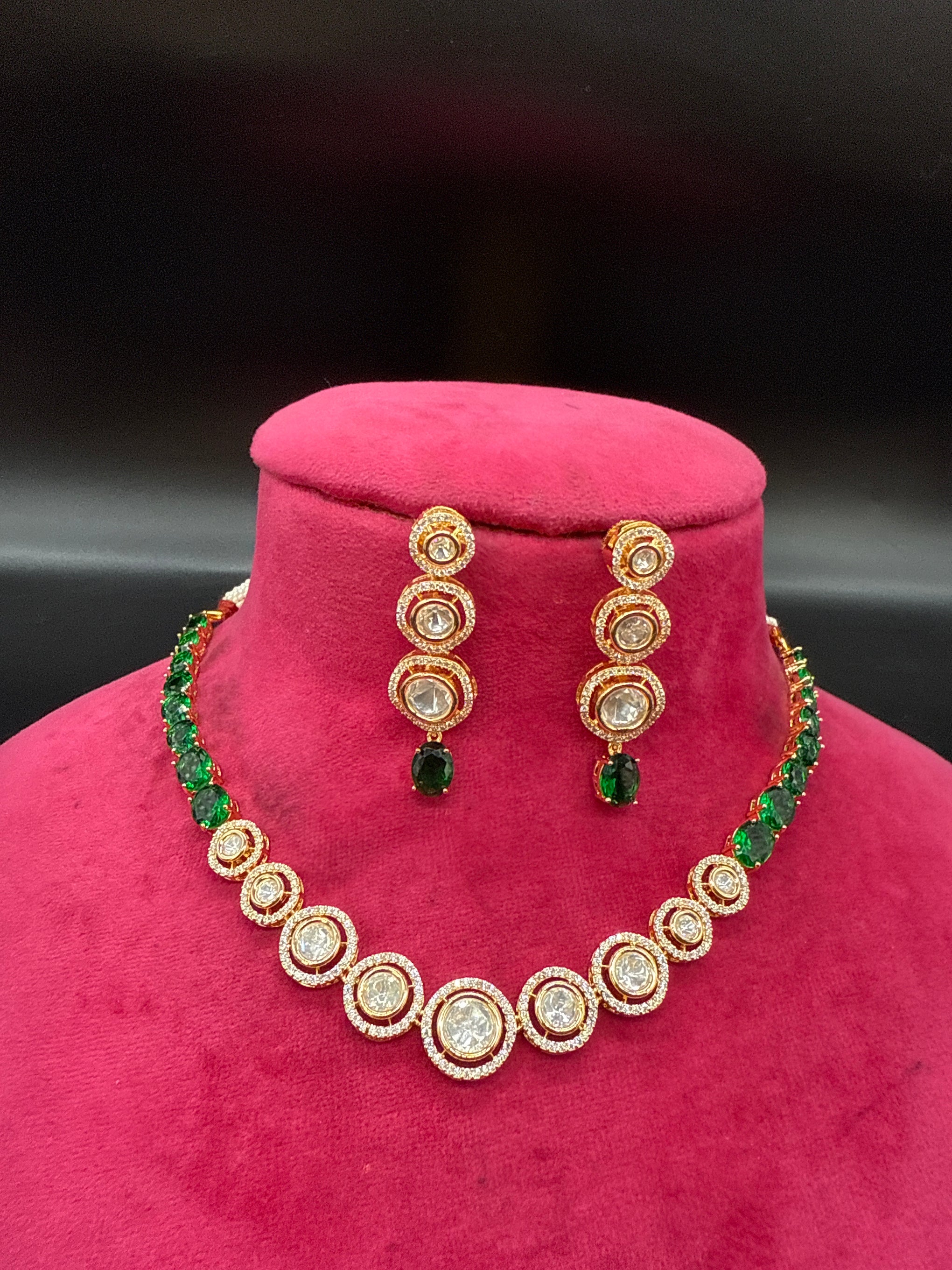 Single line Kundan emerald set