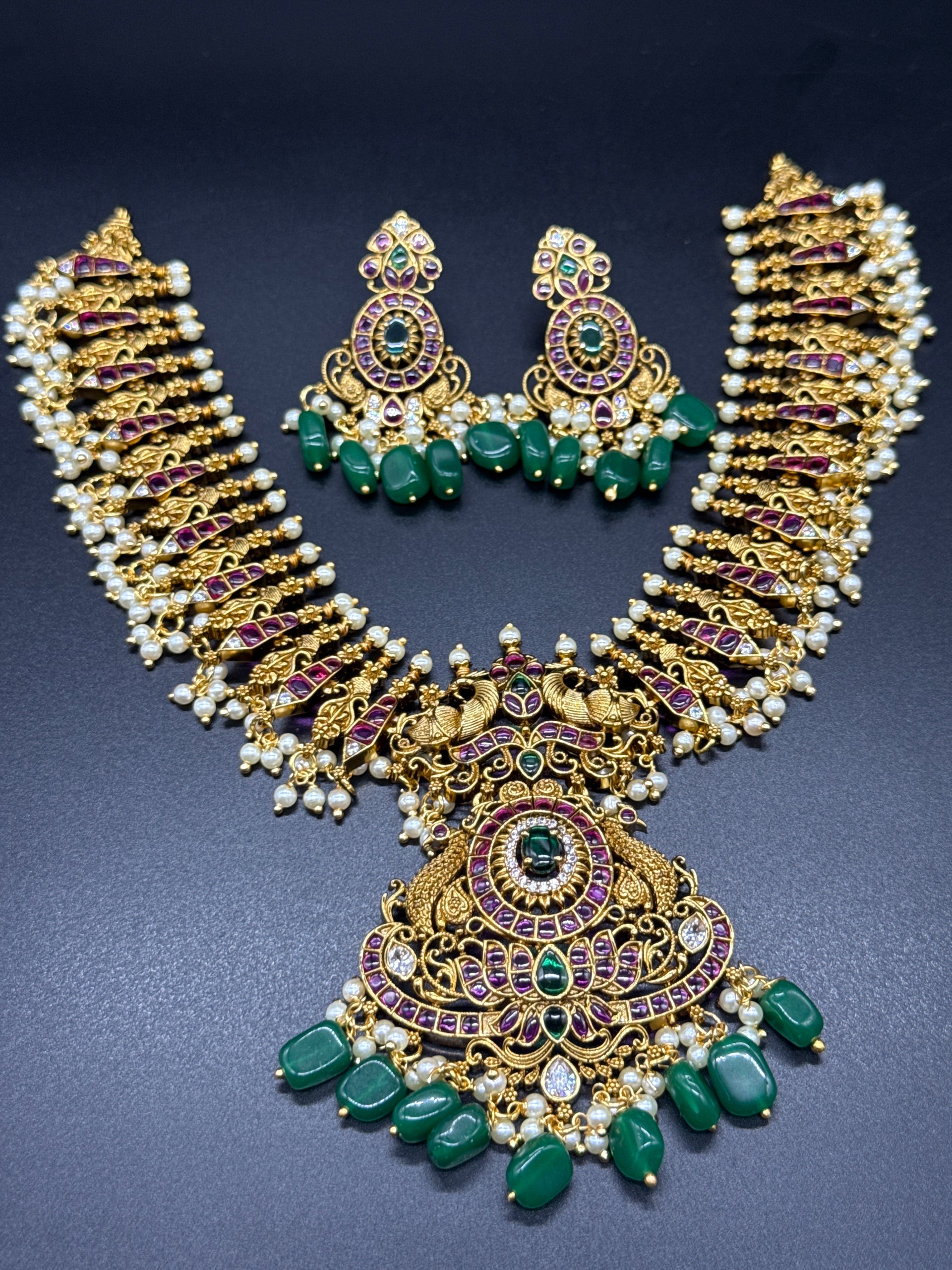 Kempu nakshi short set