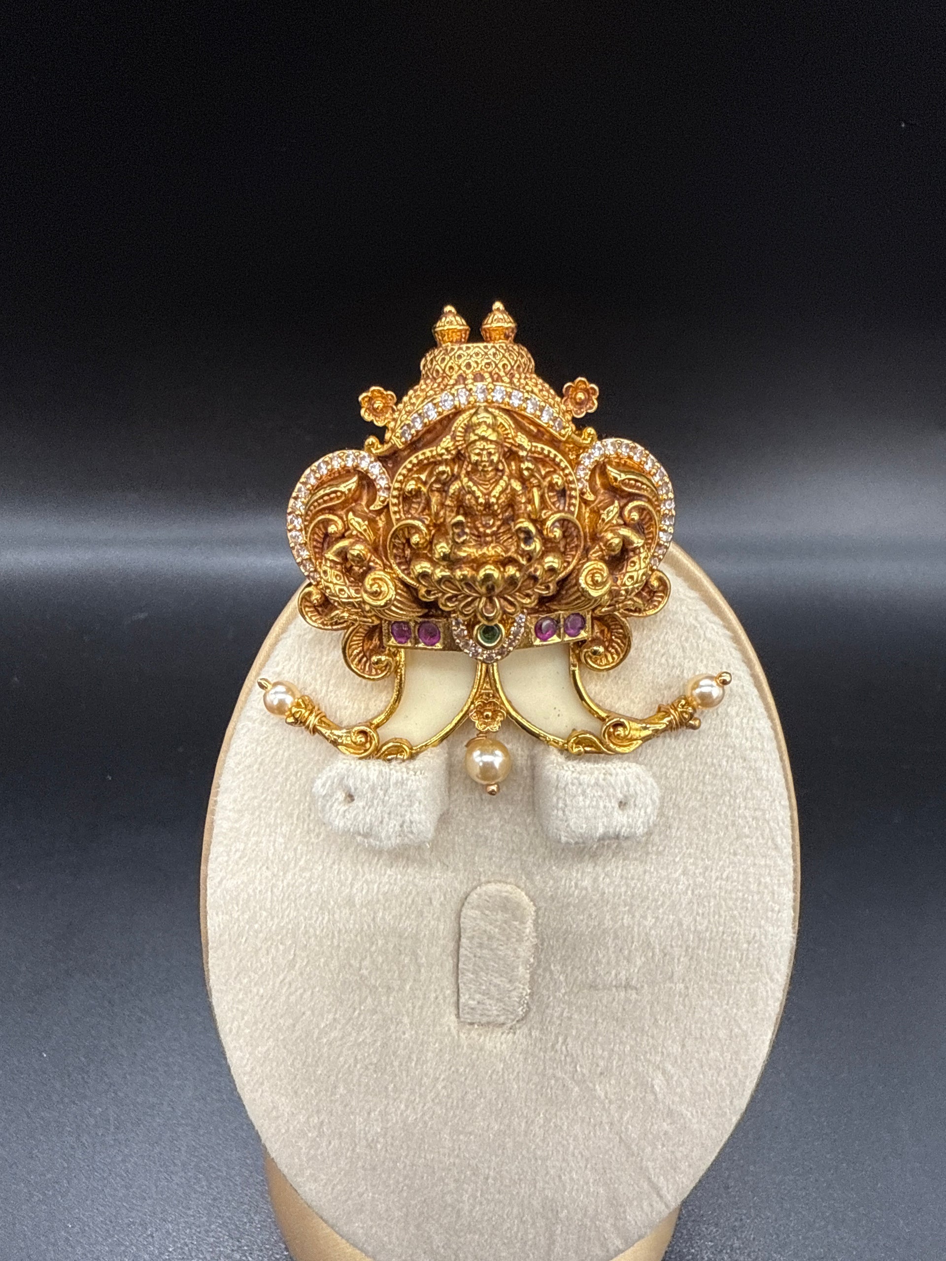 Lakshmi puligoru pendent