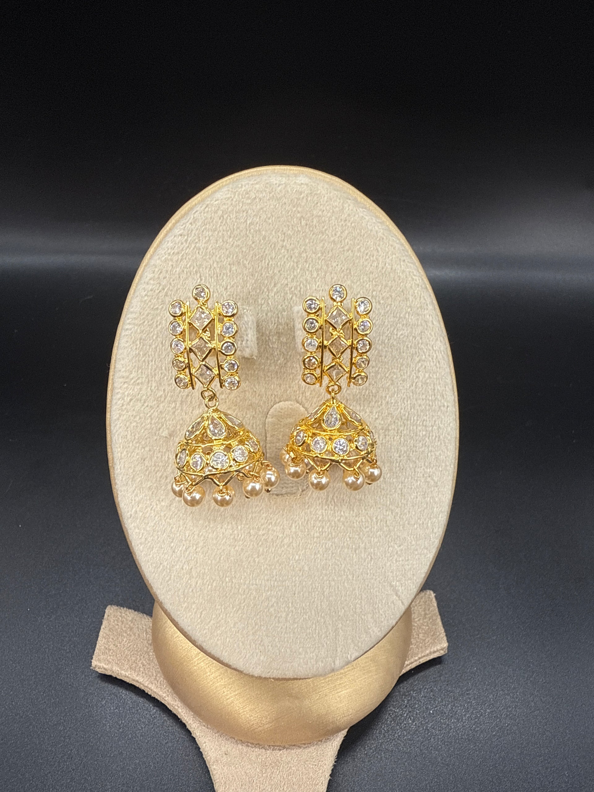 Jhumka white
