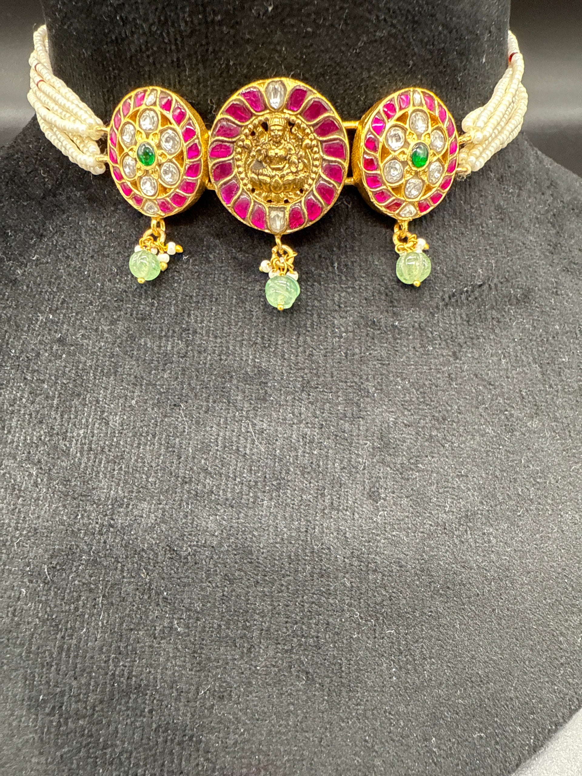 Kundan Laxmi choker
