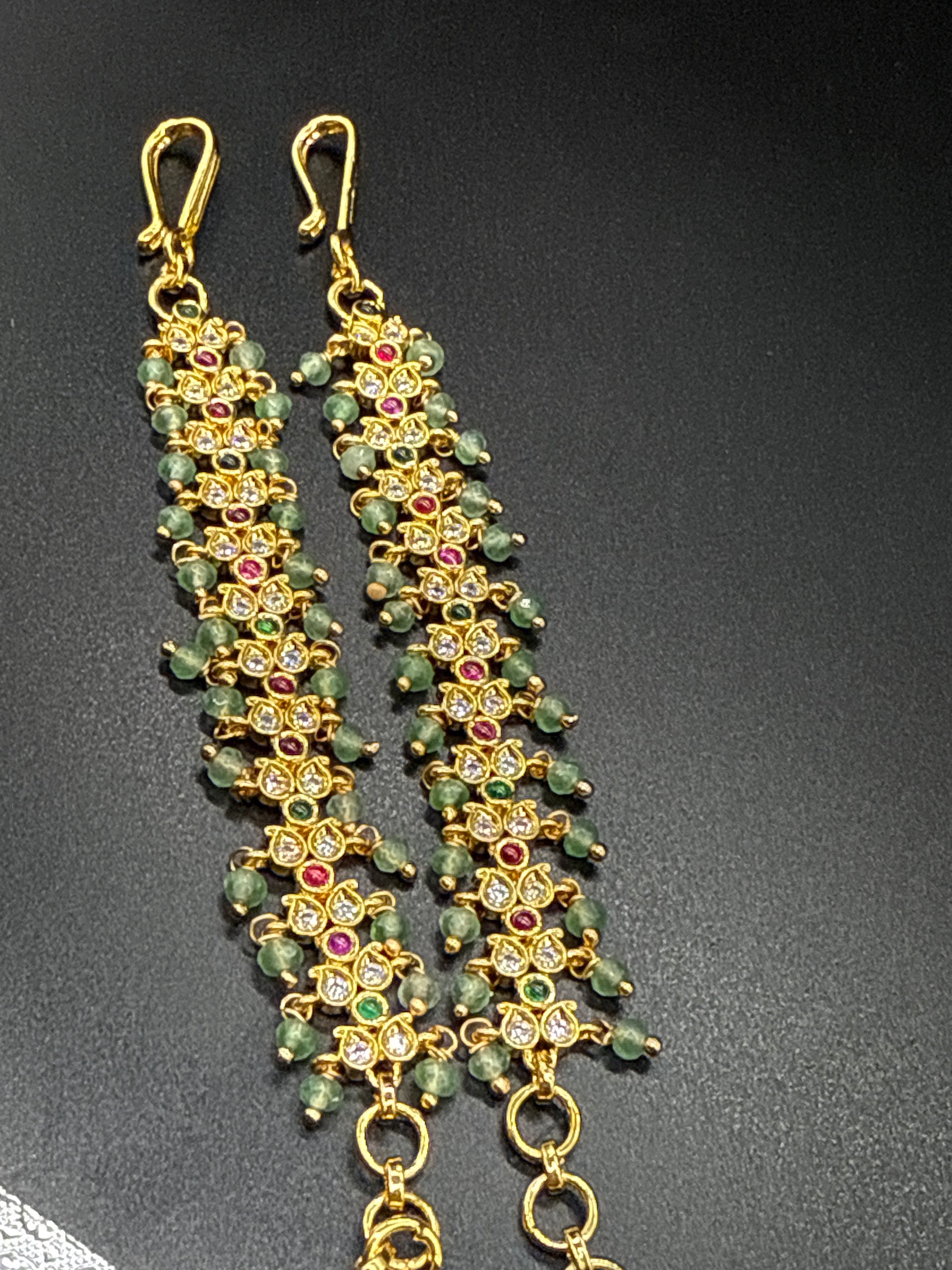 Multi ear chains