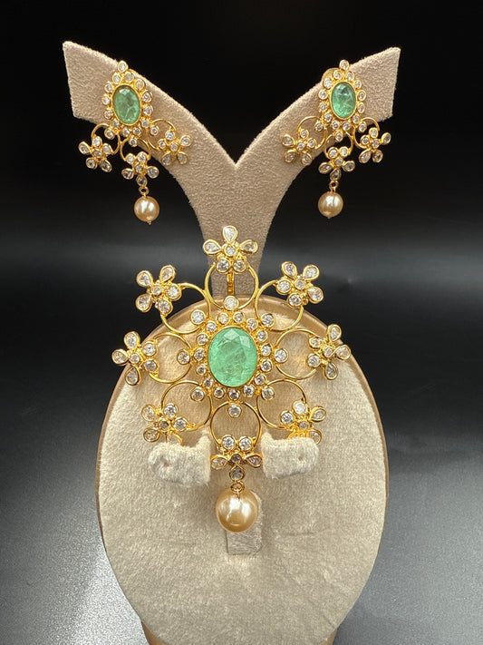 Pendent set -mint green
