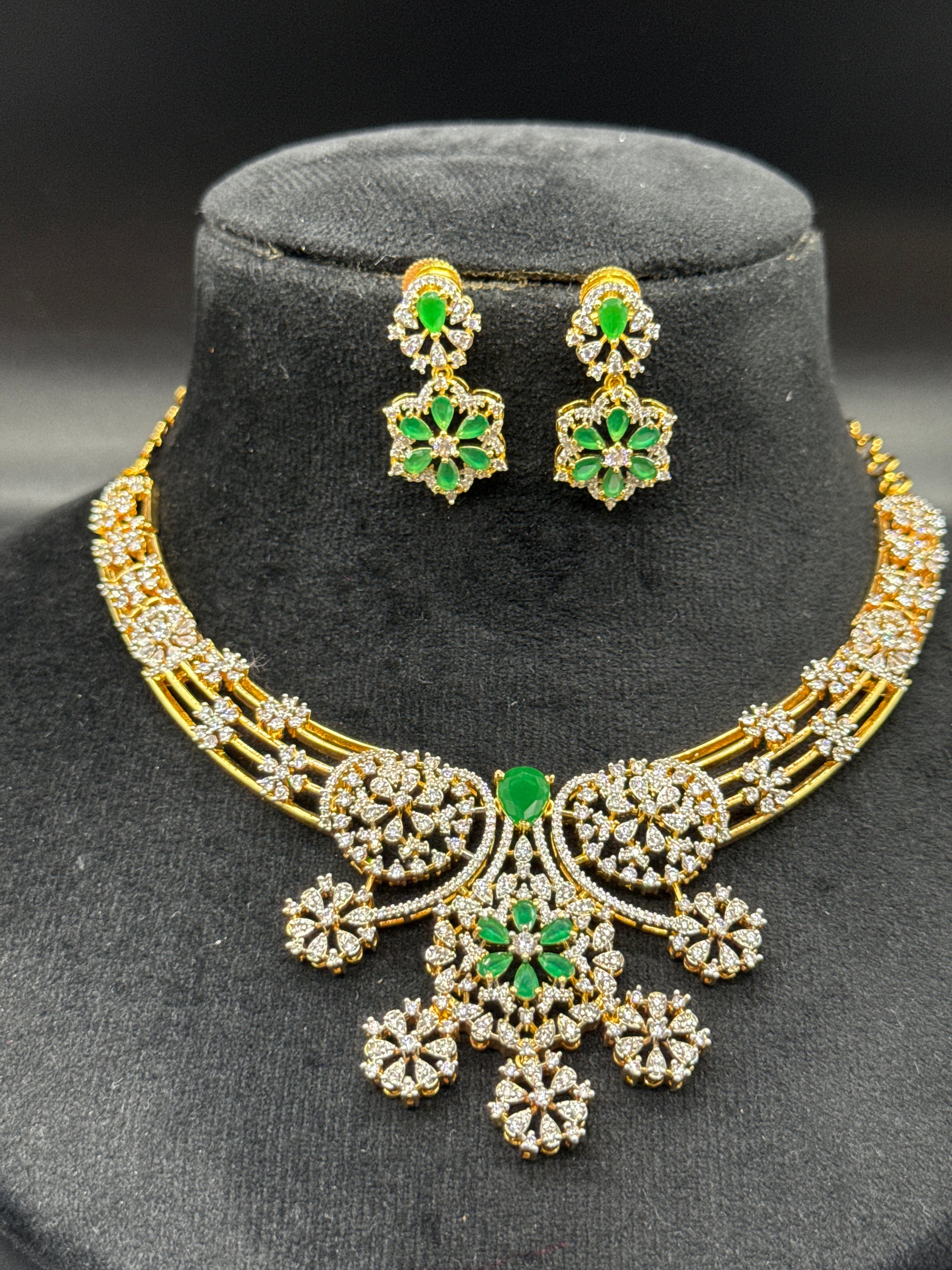 Flower pattern kante in emerald