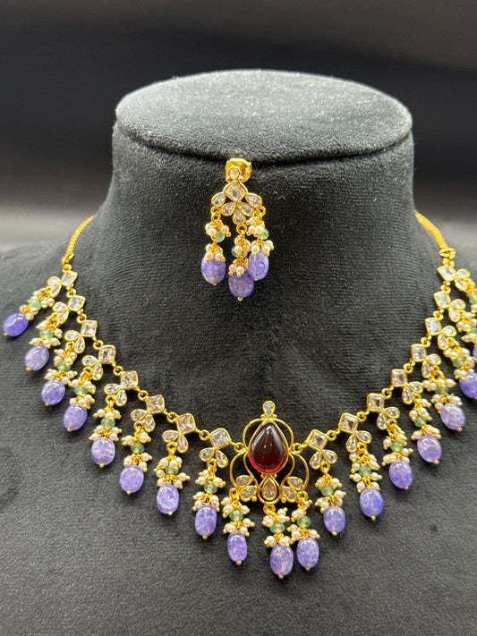 Lite weight gold set in tanzanite’s