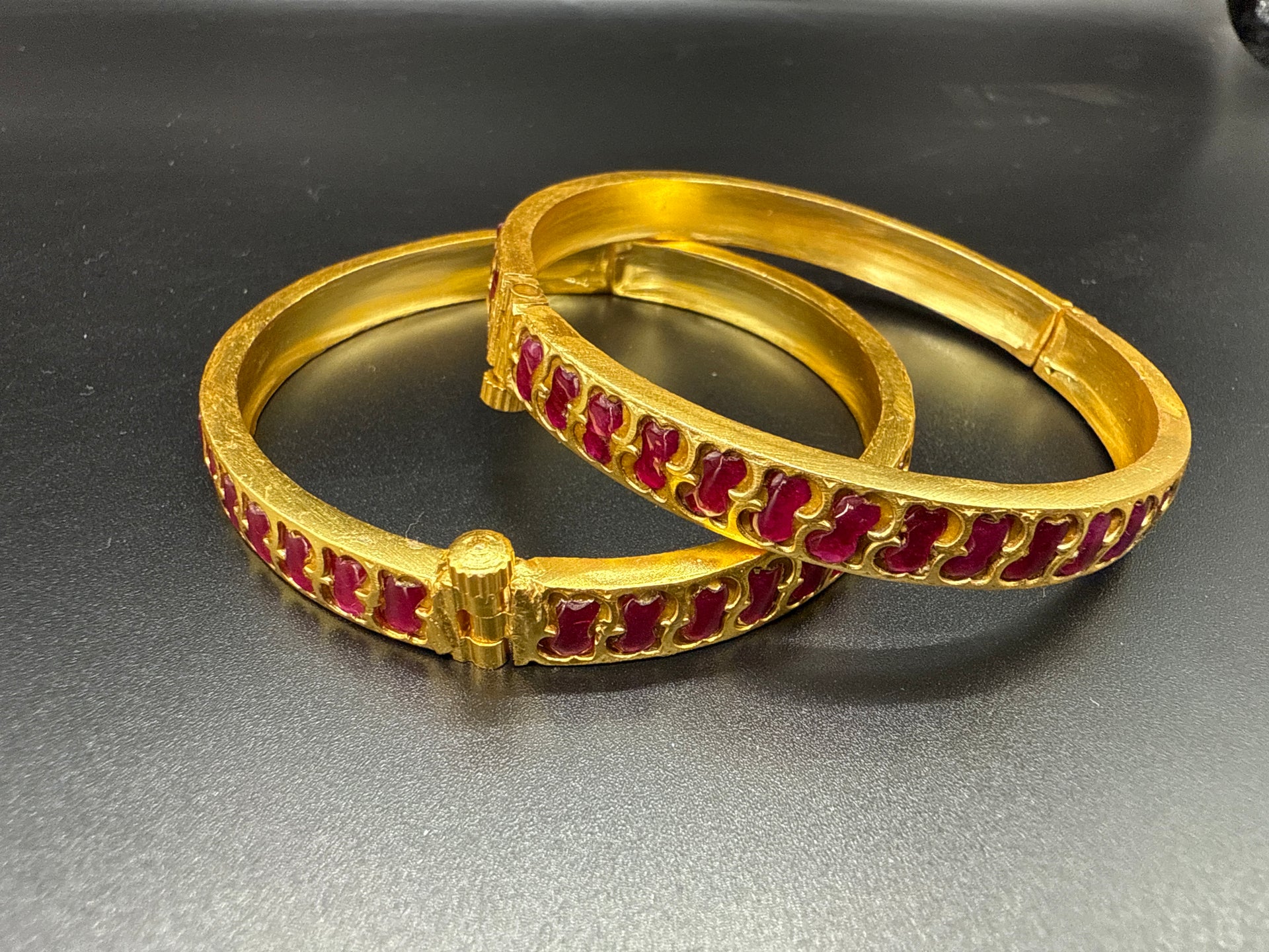 Kundan Bangles