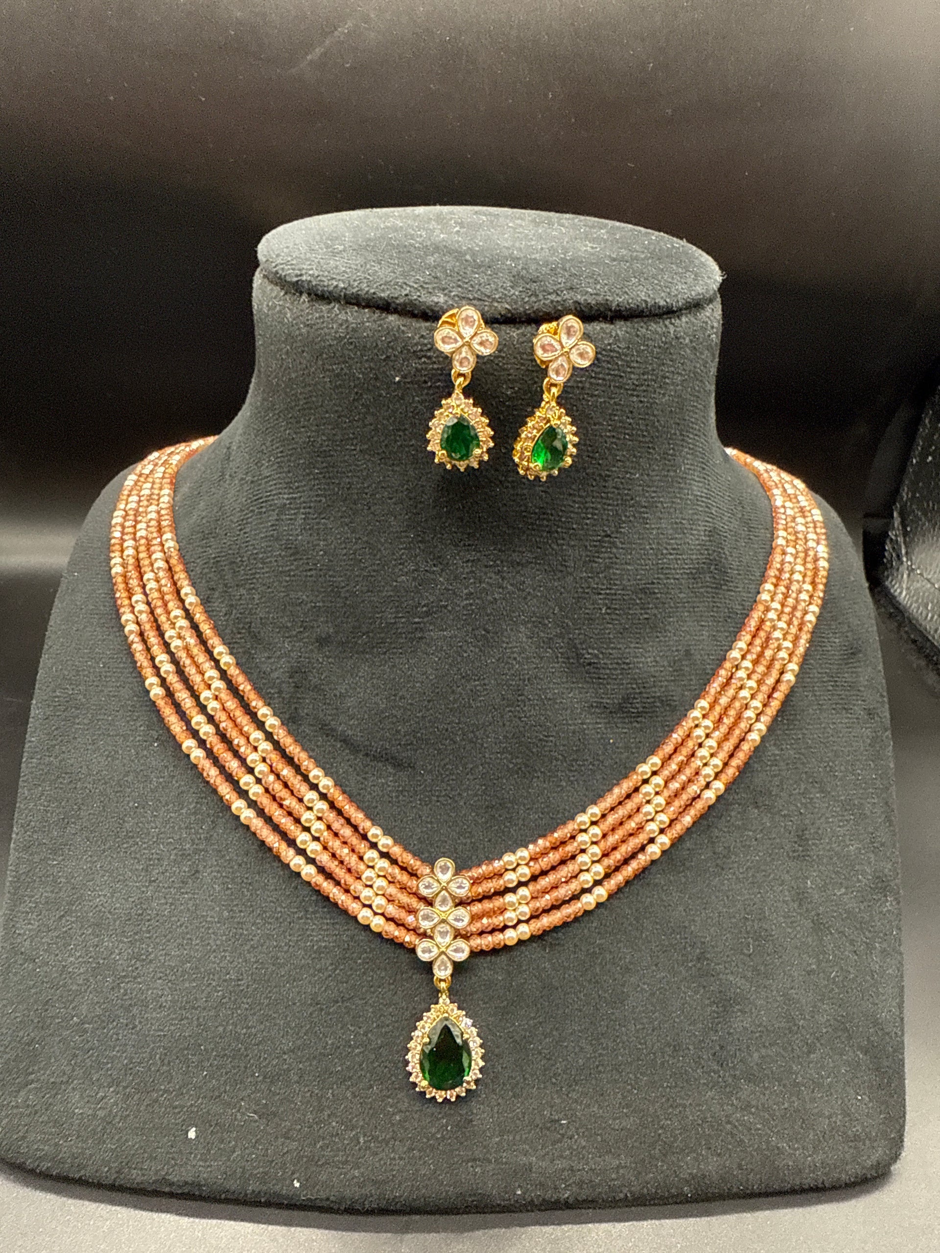 Brown beads set