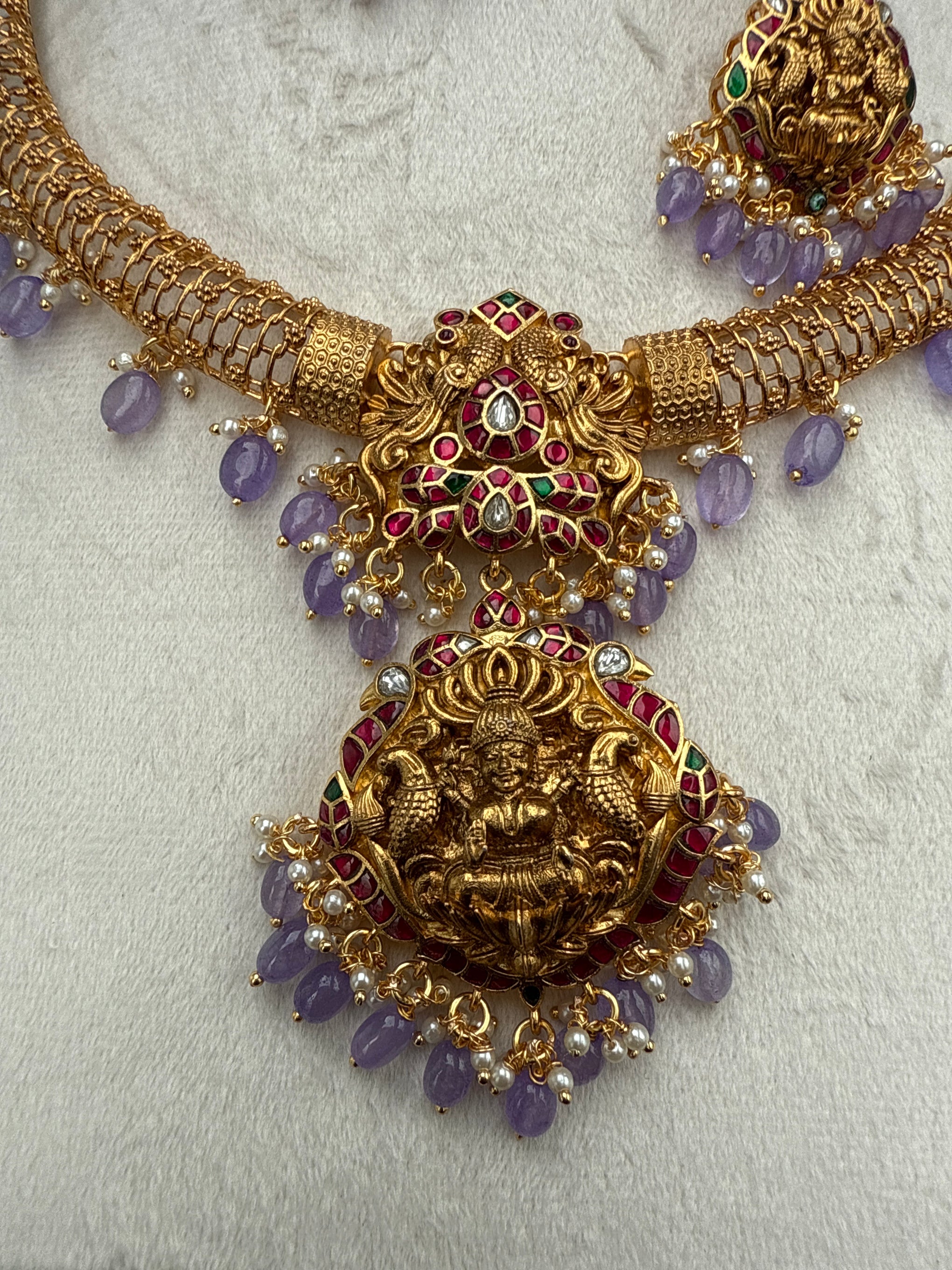 Lakshmi Kante set with purple pearl hangings