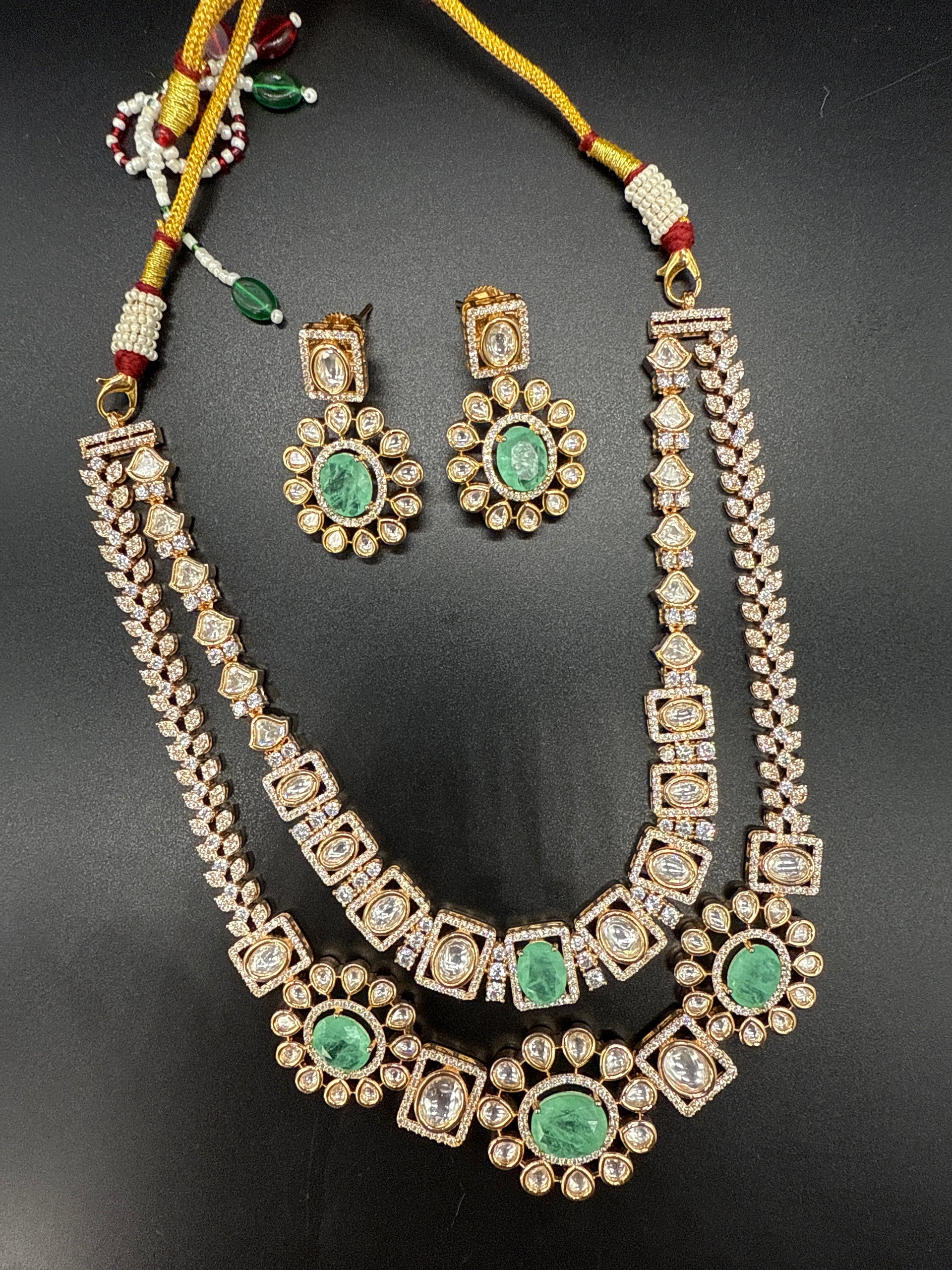 Polkinecklace set with mint emerald stone
