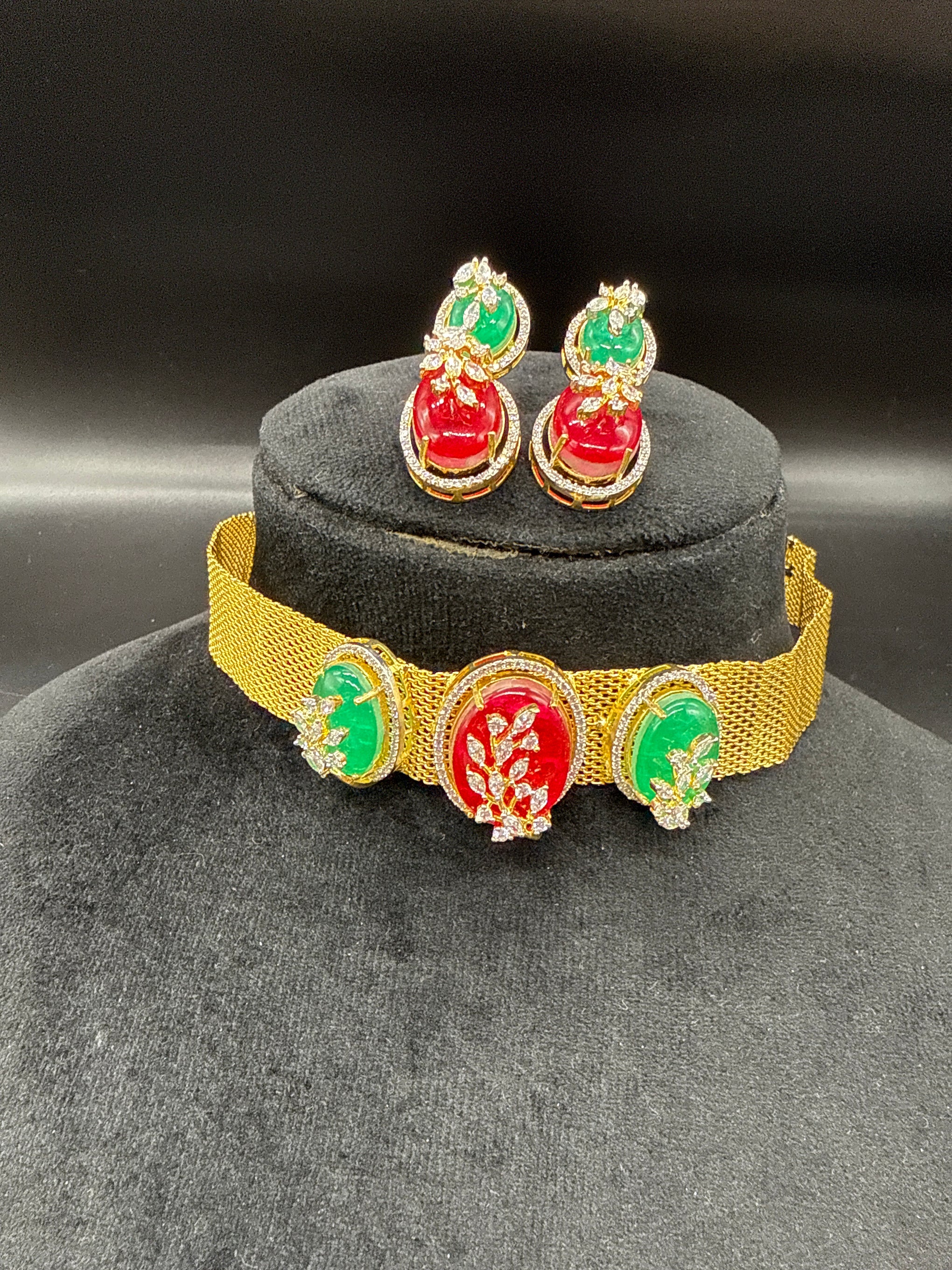 Flat chain choker in Mukti