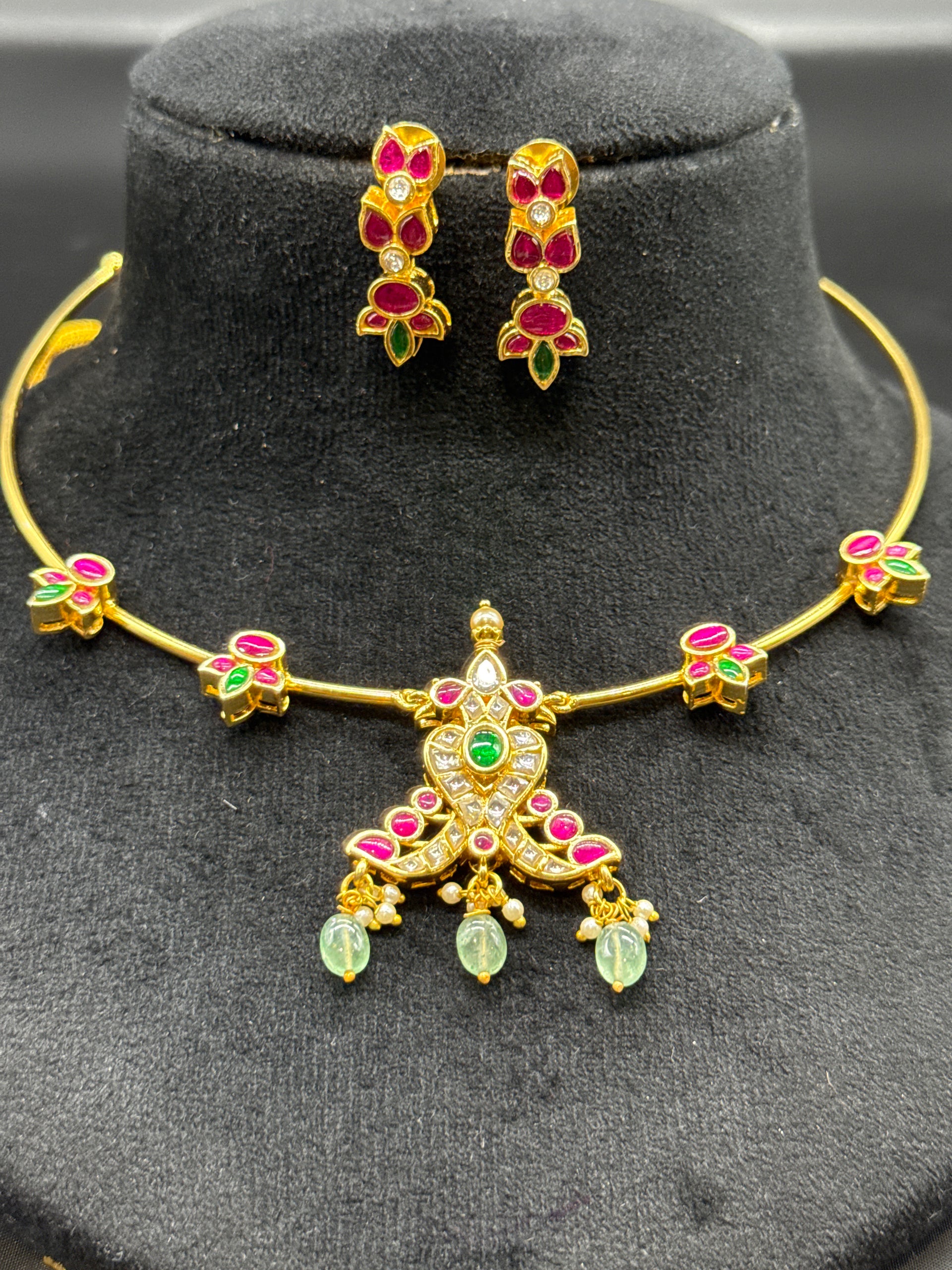 Kundan ring kante