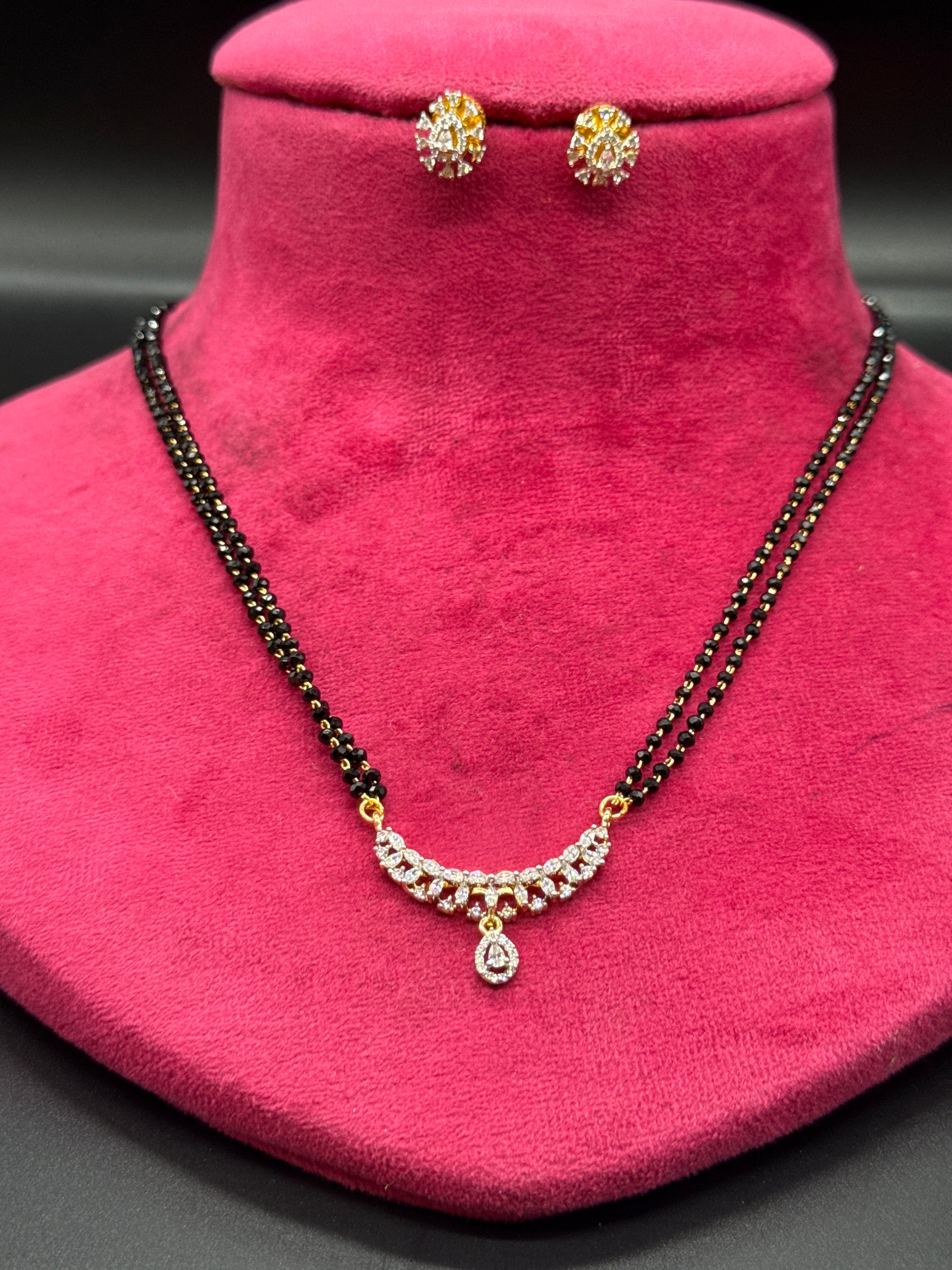 Diamond black beads
