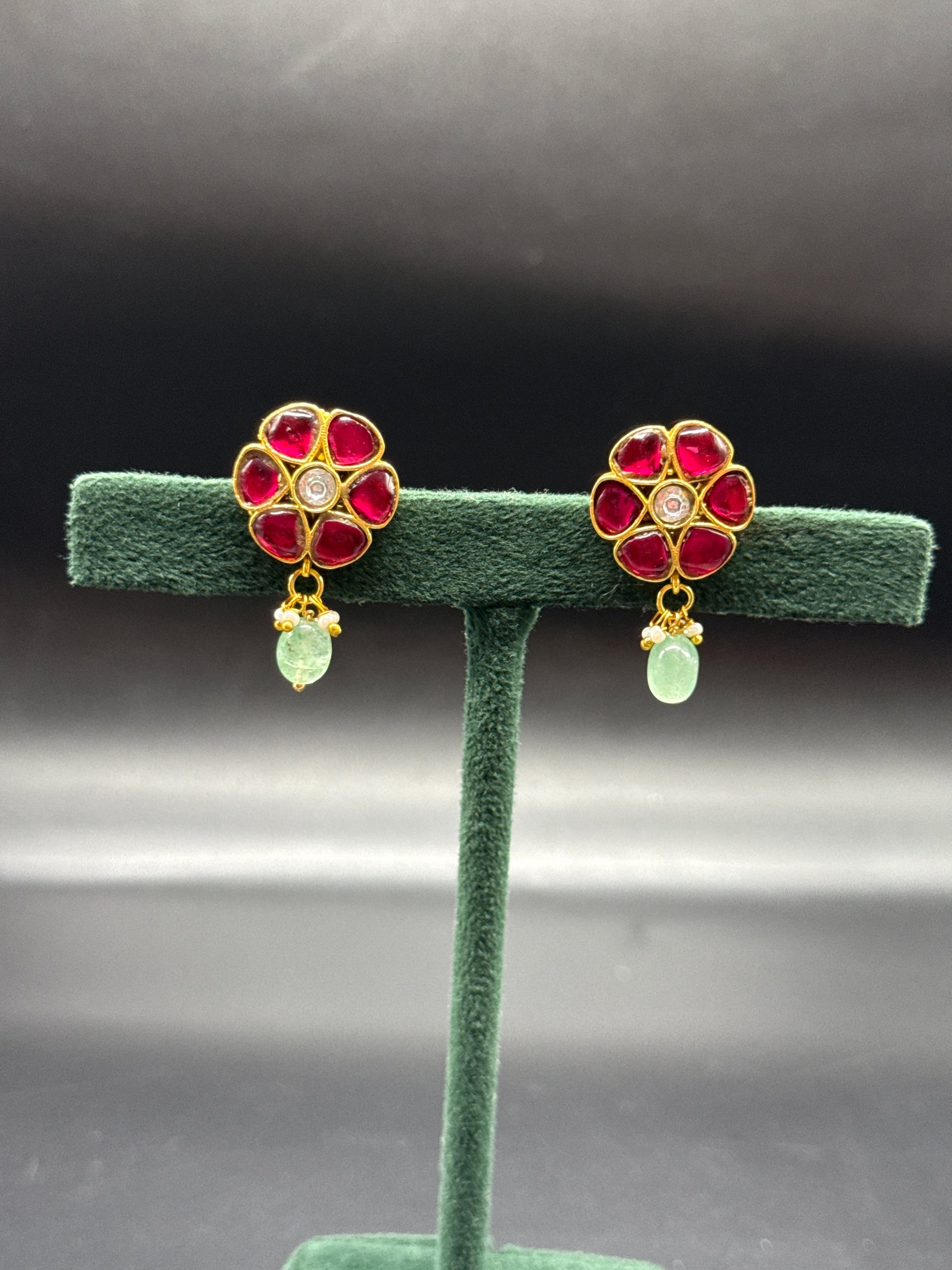 Kundan studs