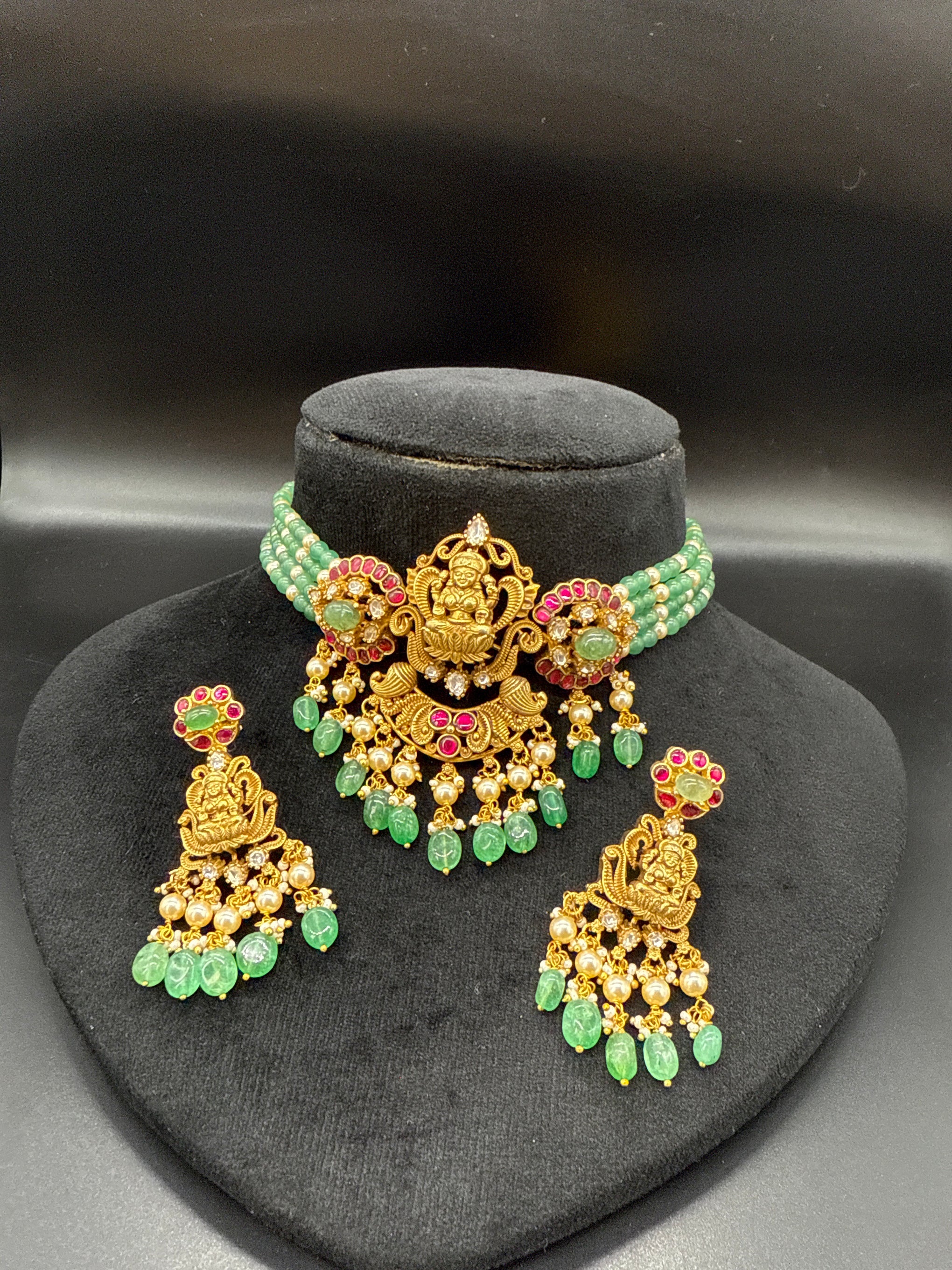 Nakshi choker