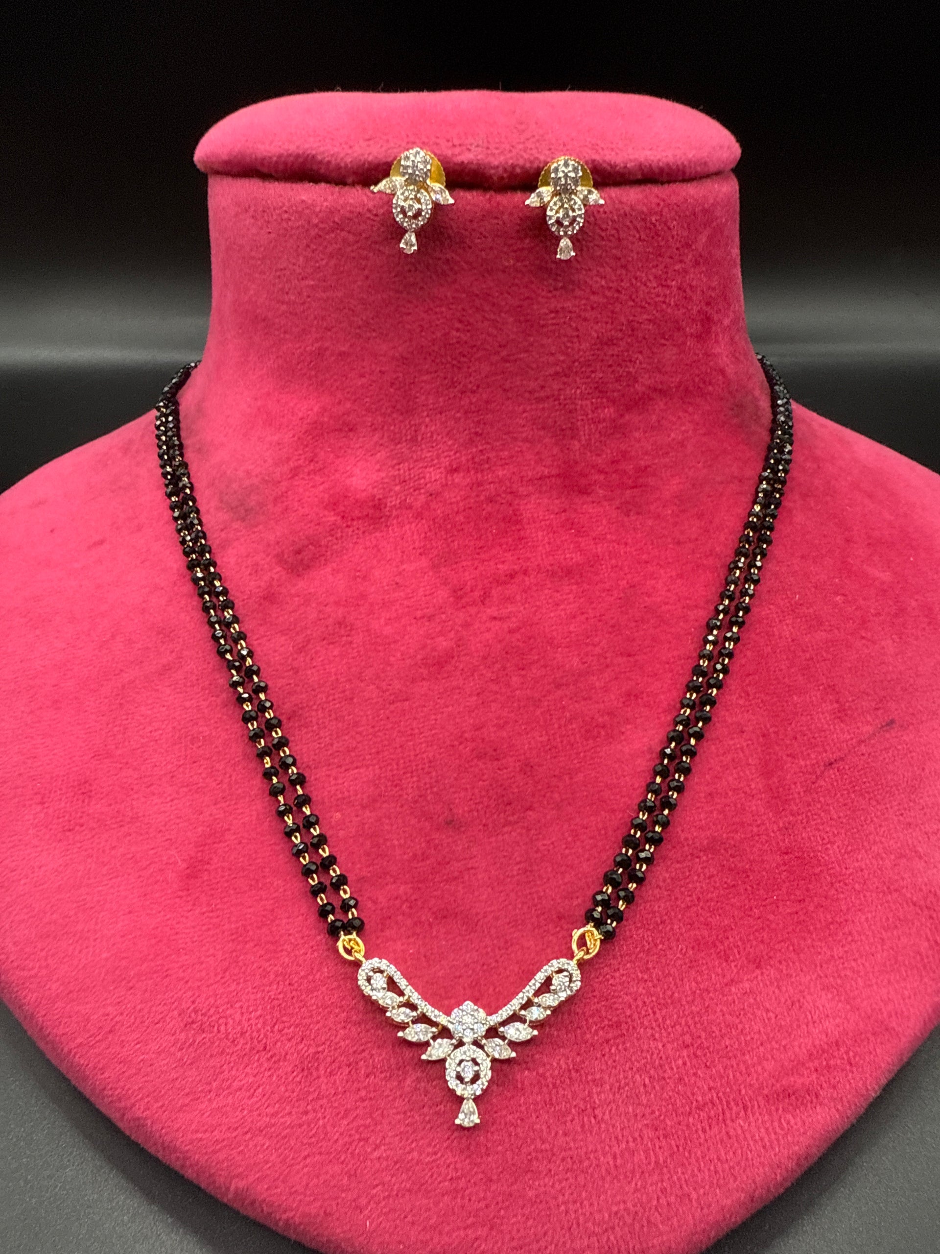 Diamond replica black beads