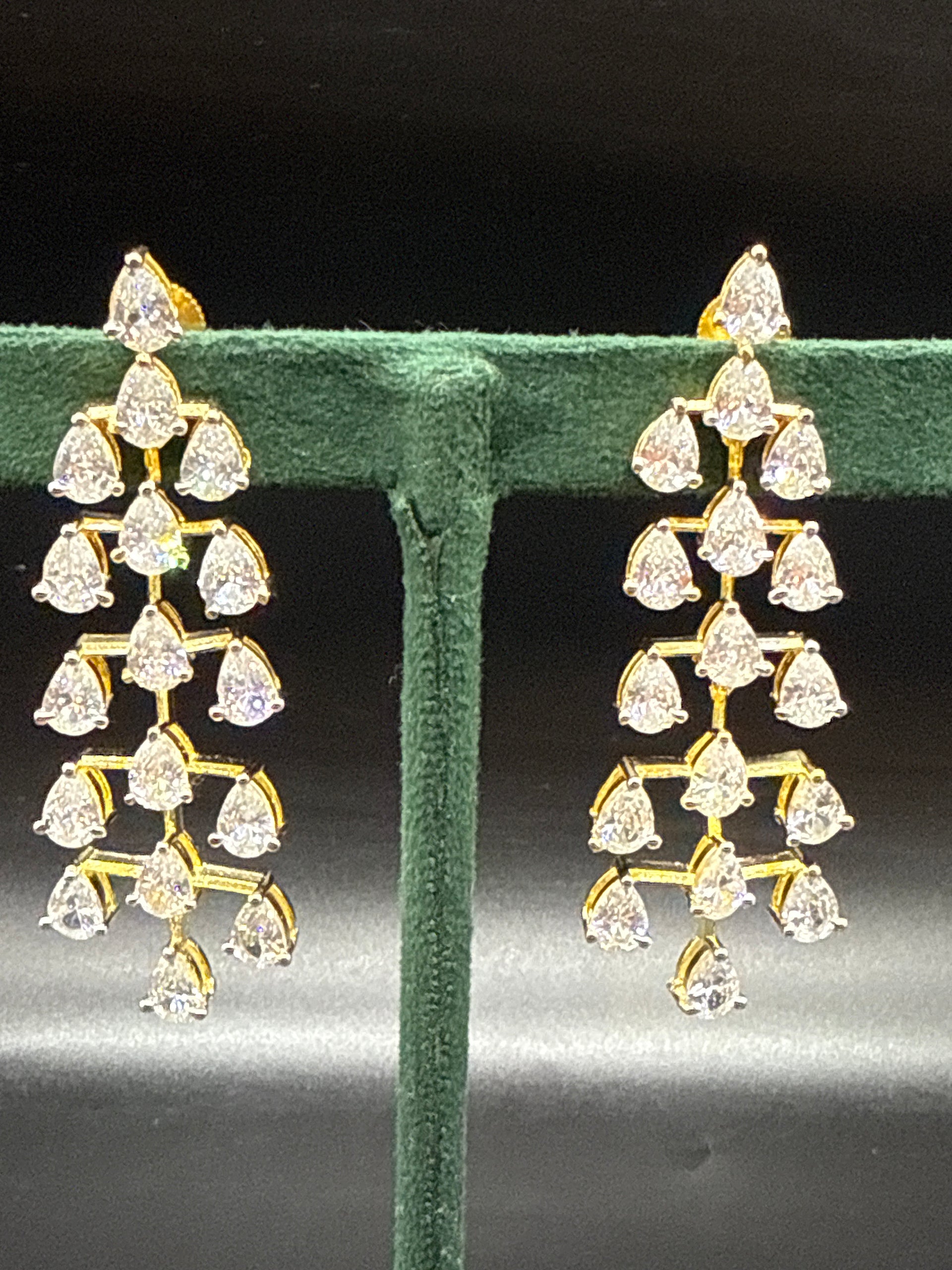 Chandelier earrings