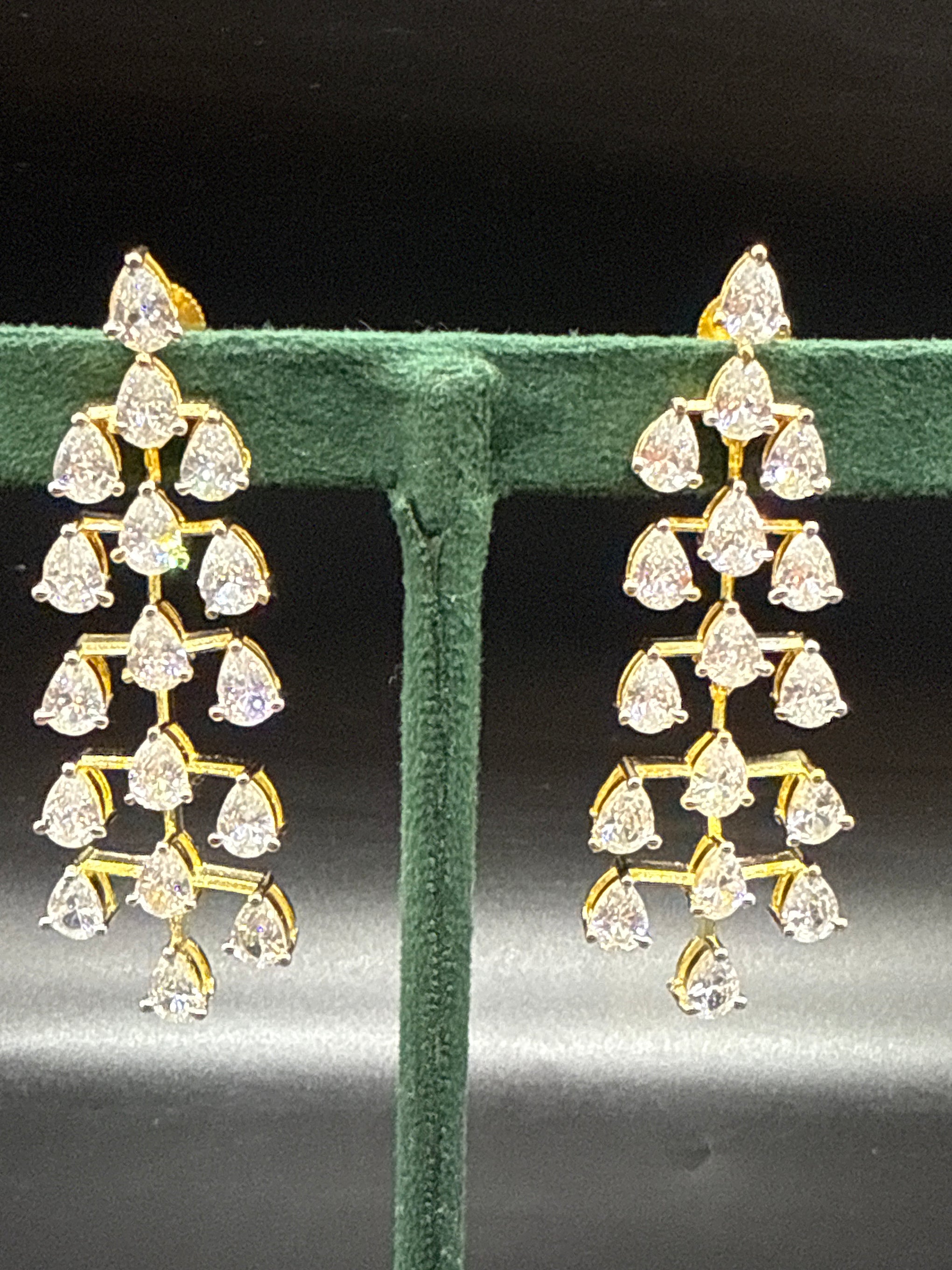 Chandelier earrings