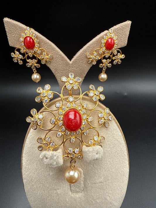Pendent with earrings-ruby