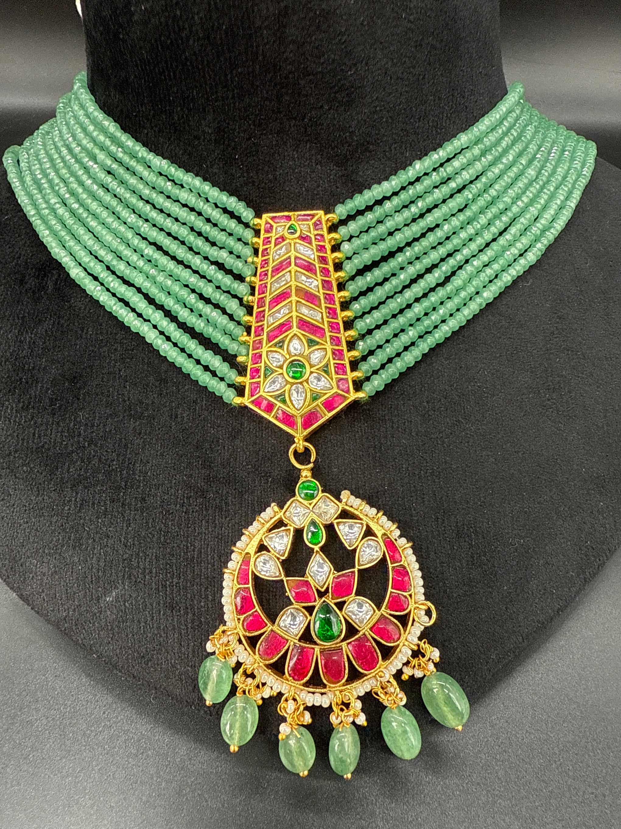 Kundan pendent beads necklace