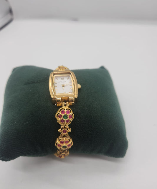Flower pattern chain wrist watch
