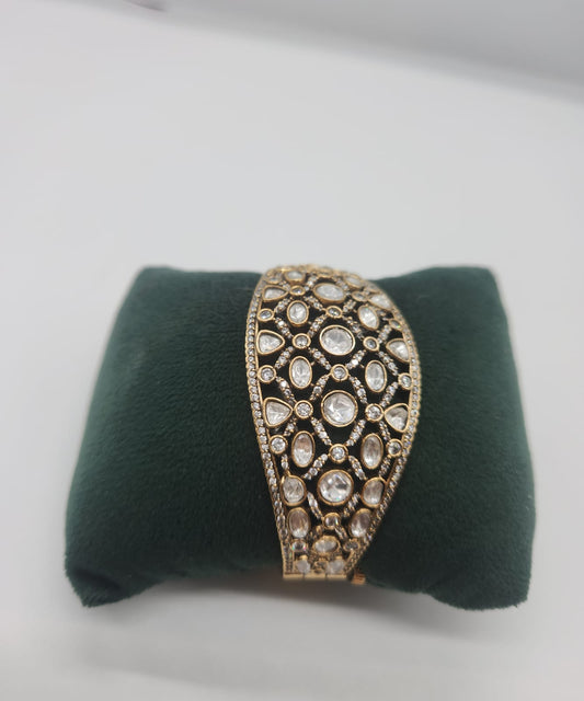 Victoria mozonite bracelet