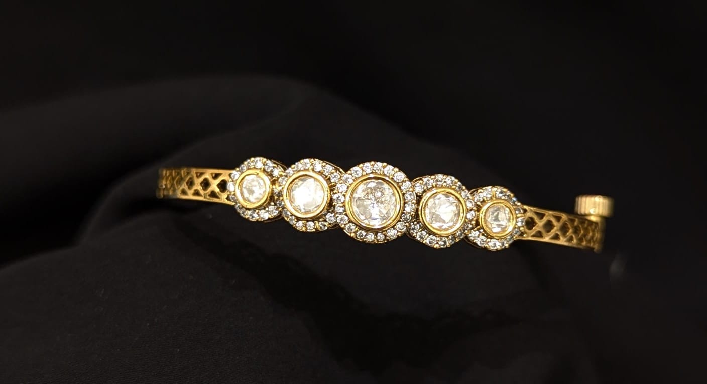 Mozonite kada