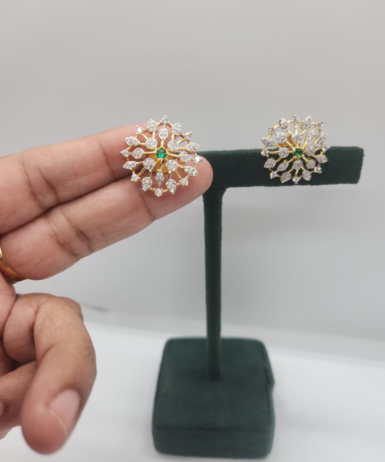 Diamond stud with Emerald