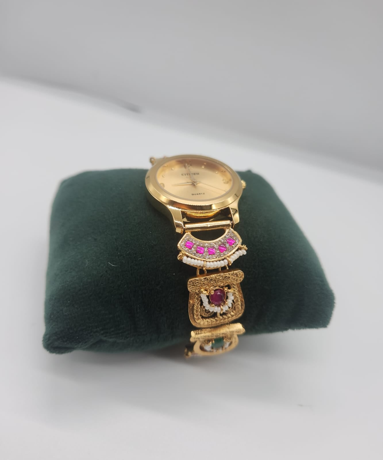 Swarovski Crystal crafted golden dial wrist watch