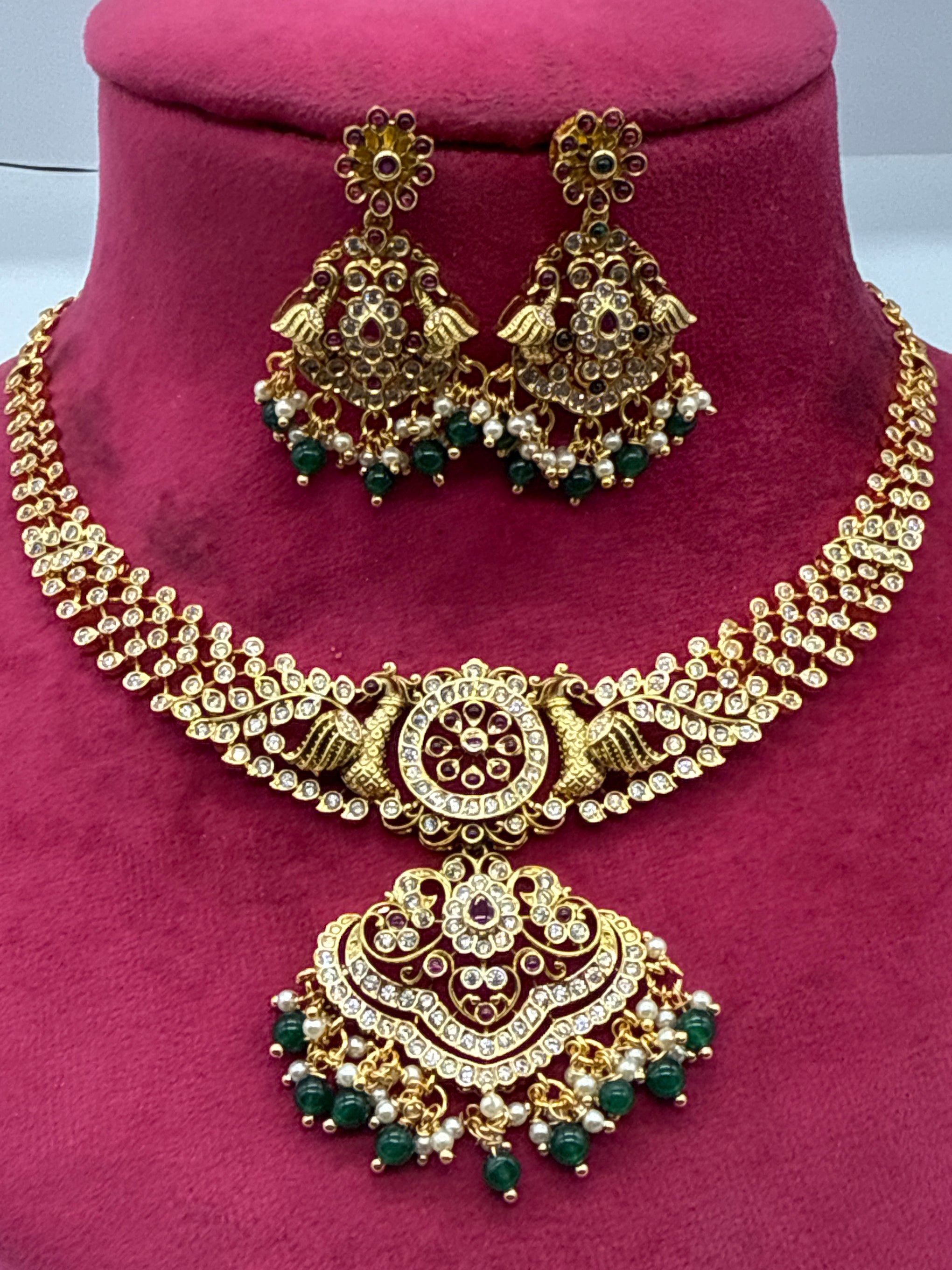 Uncut stones nakshi neckset