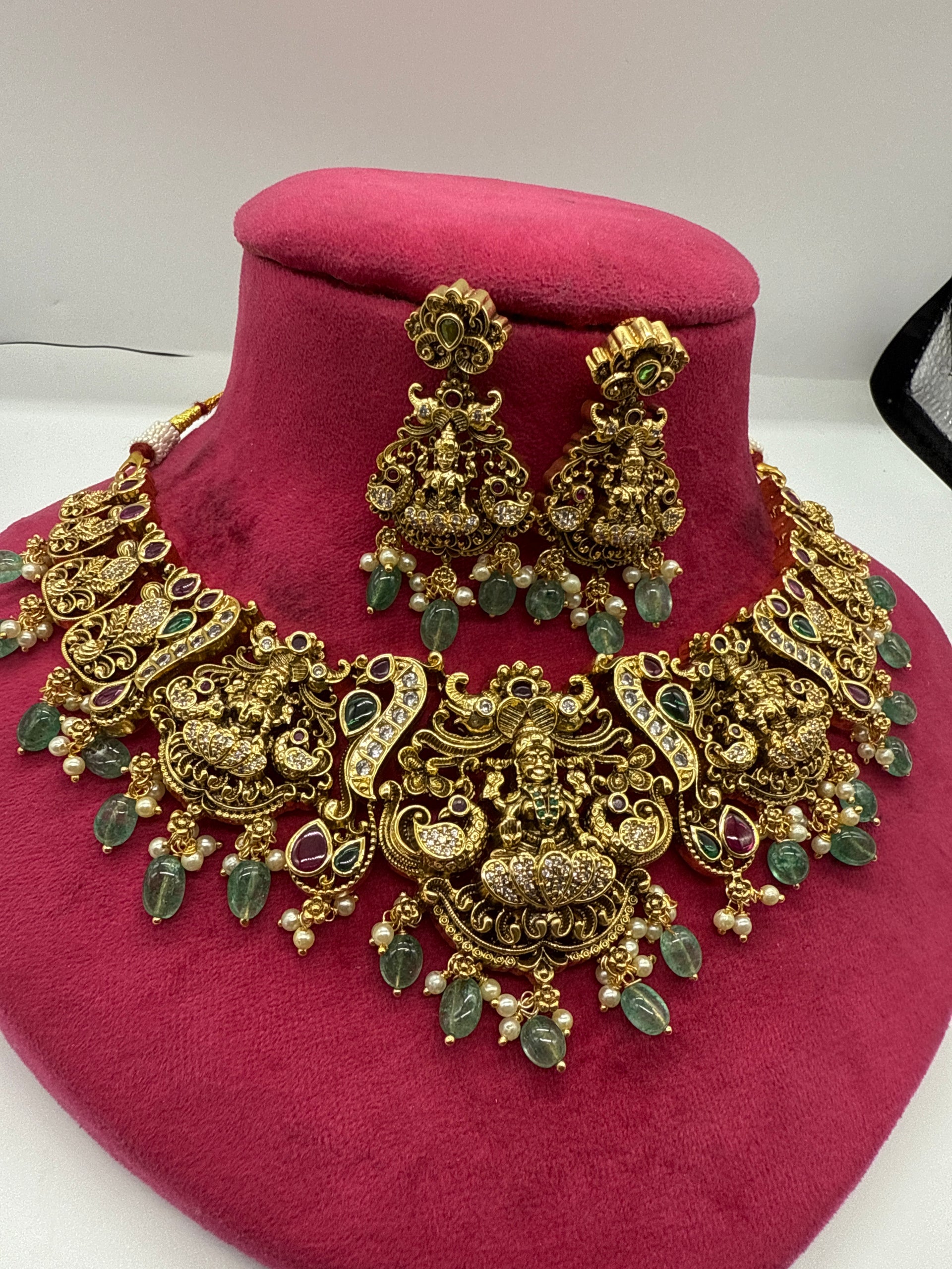 Broad Bakshi set