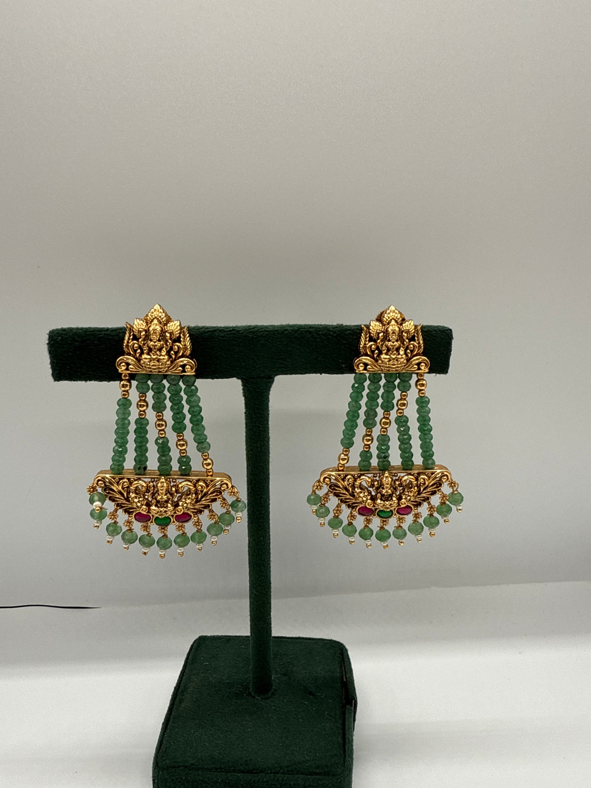 Emerald beads earrings