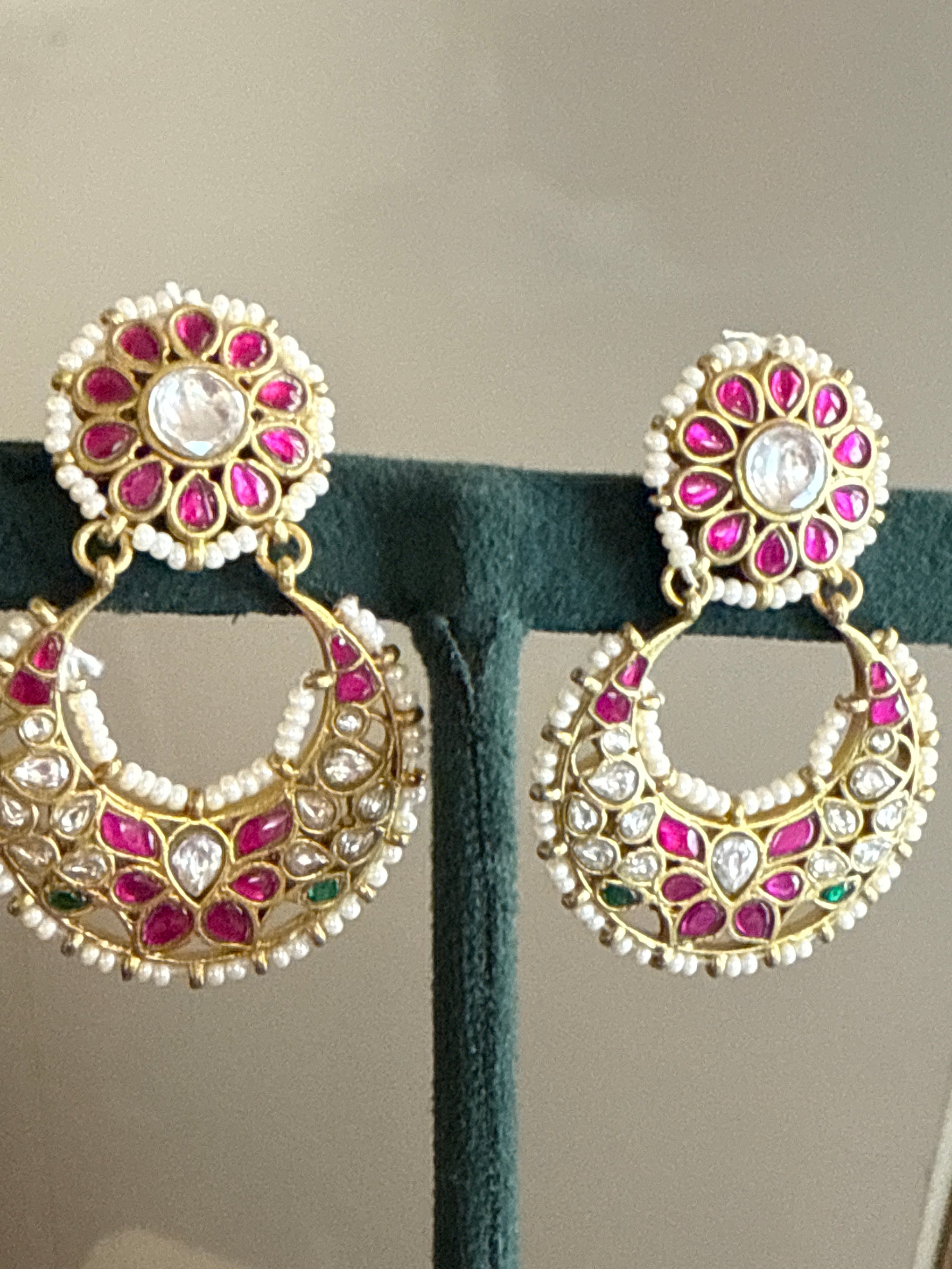Kundan chandbali