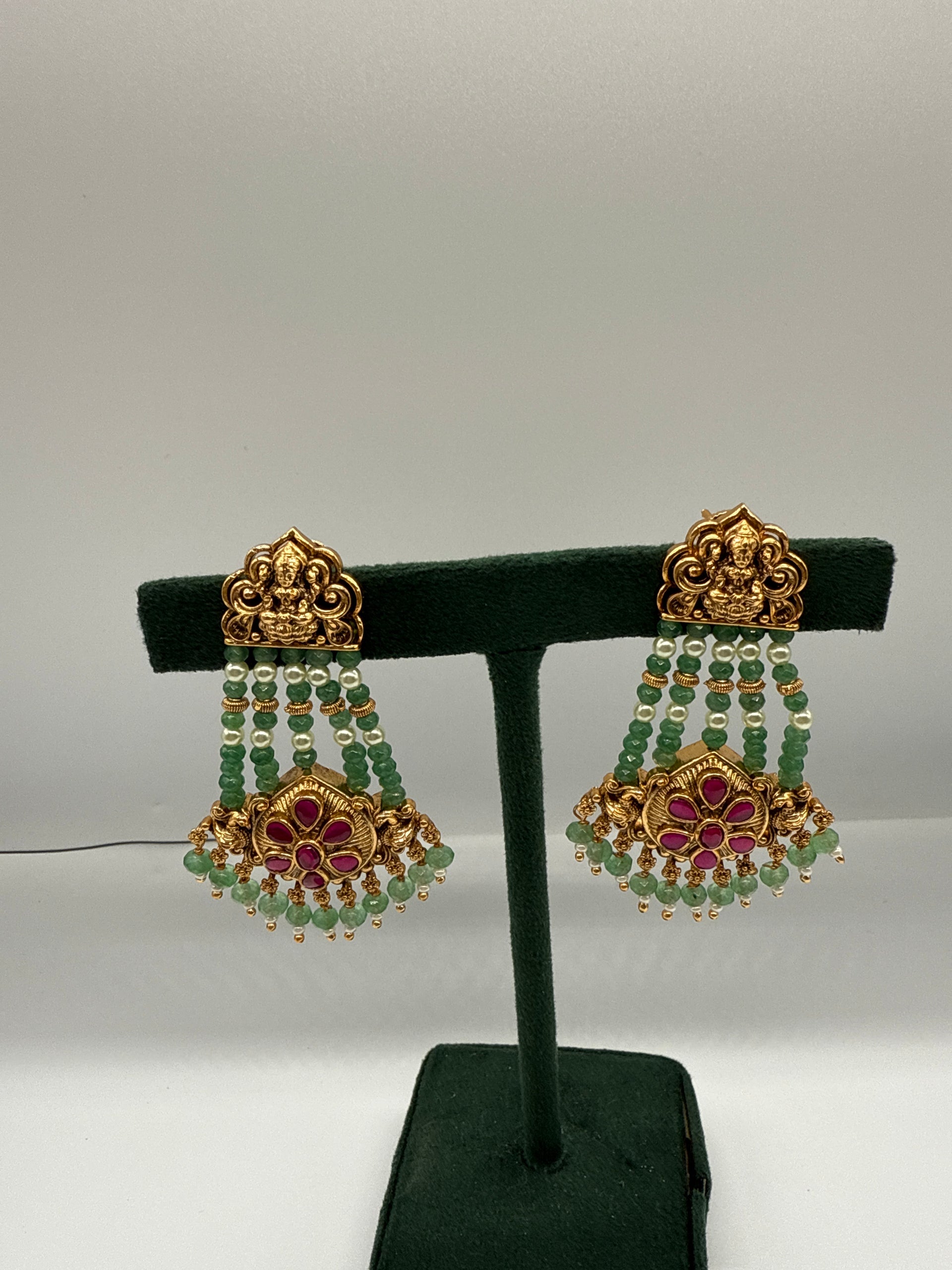 Kundan emerald beads earrings