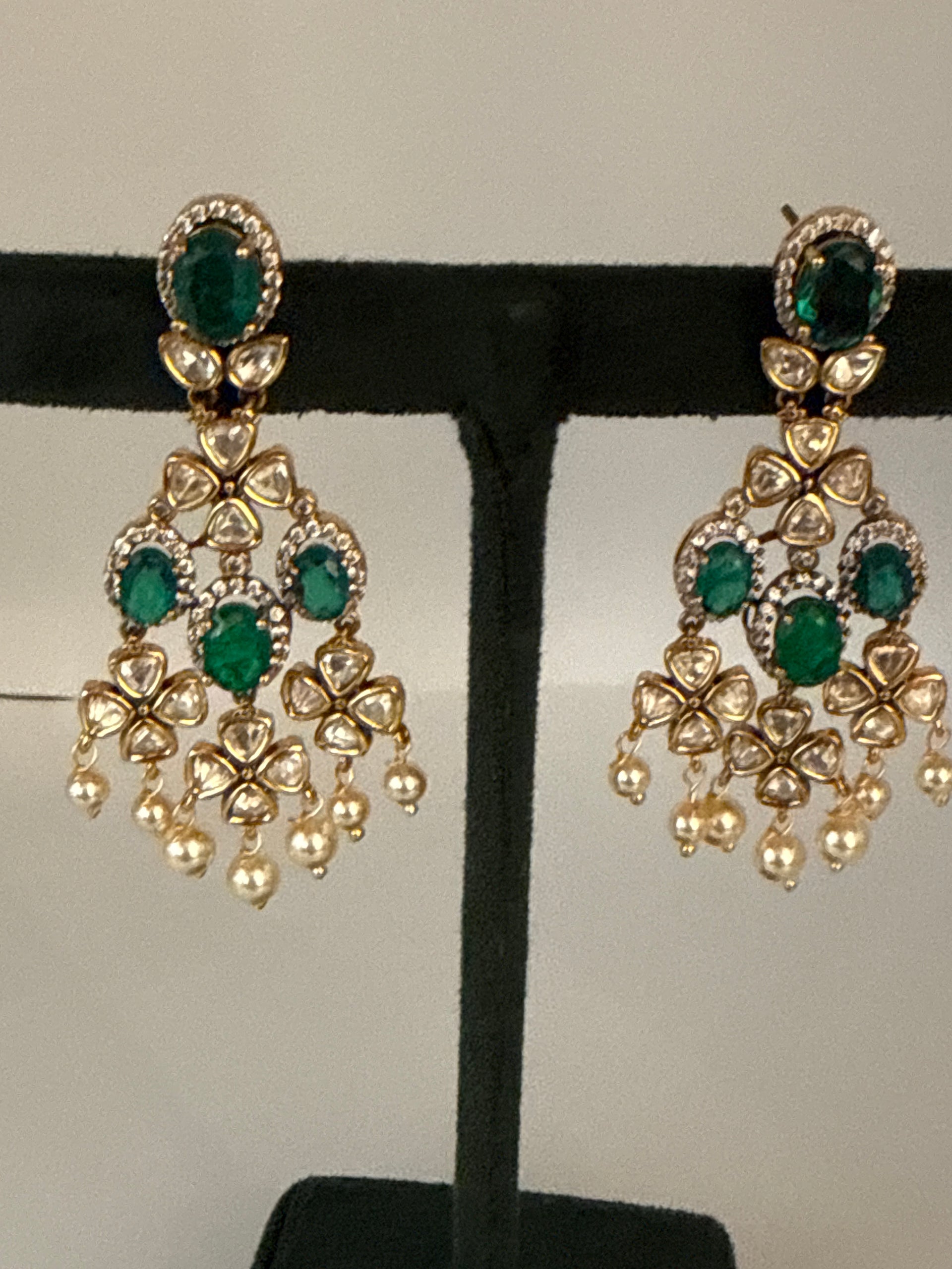 Emerald hangings