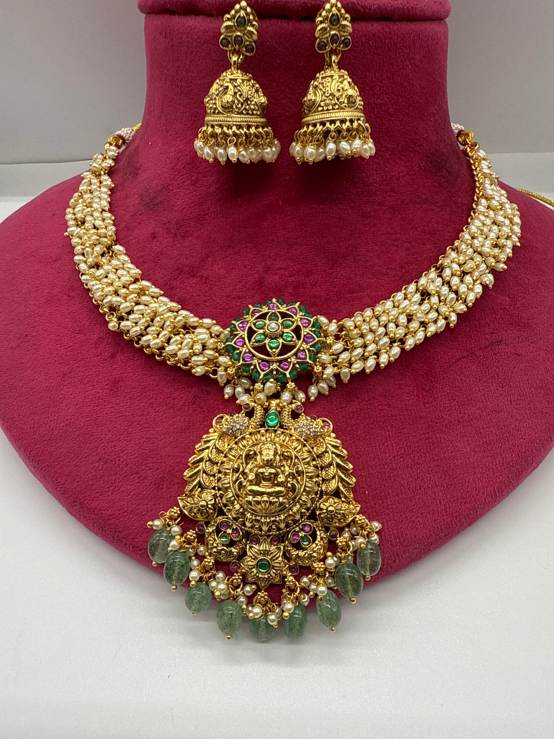 Temple set in pearls