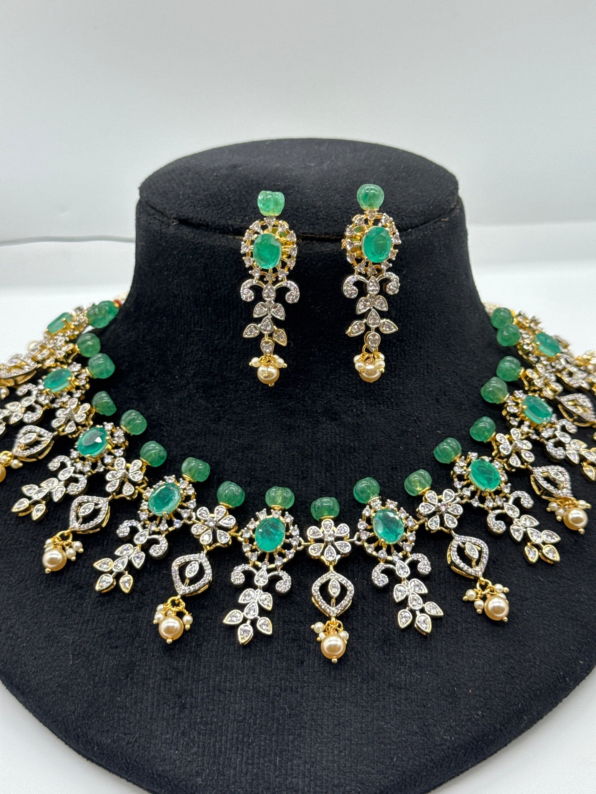 Emerald doublet stone set