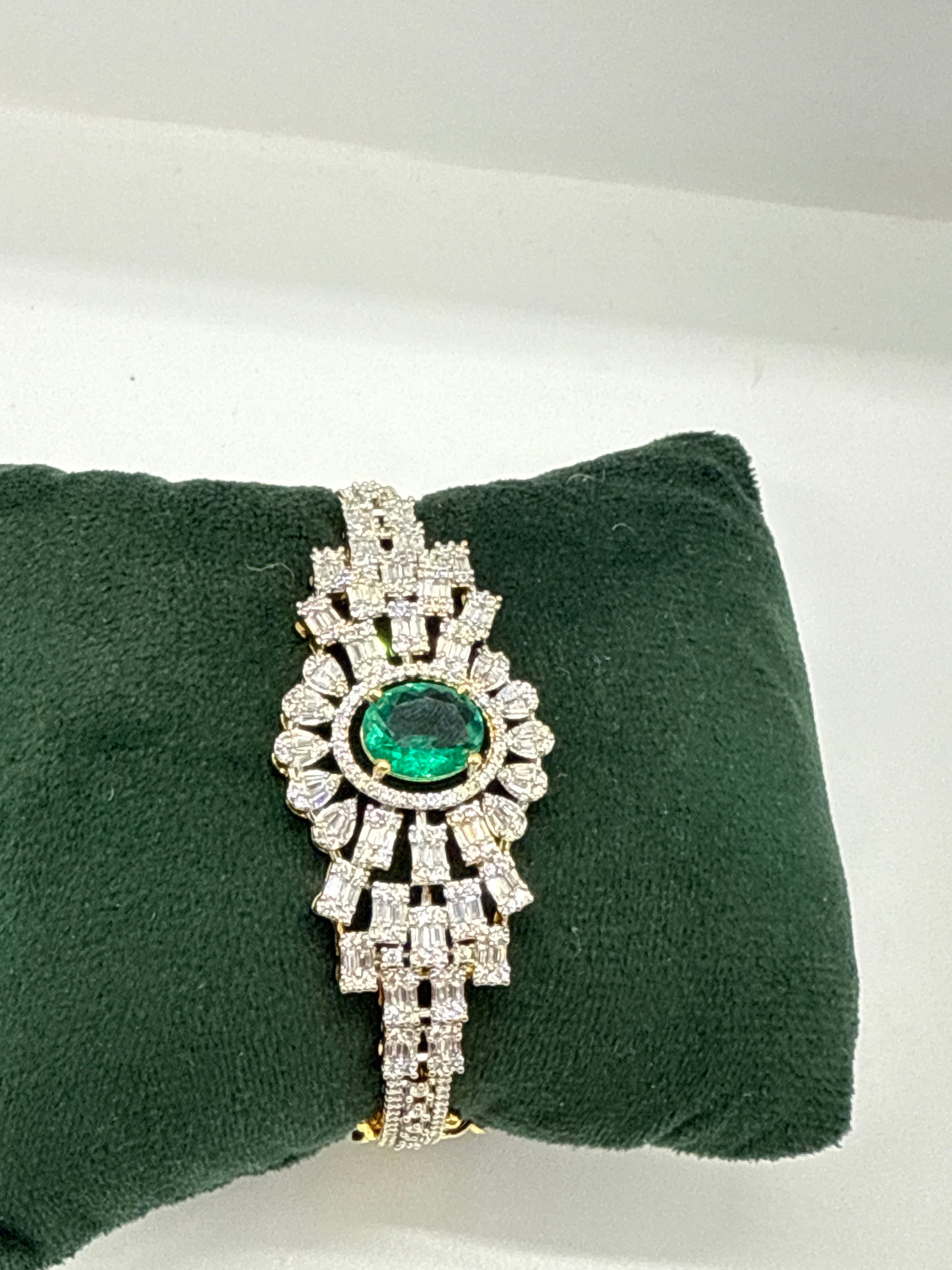 Trendy diamond finish bracelet