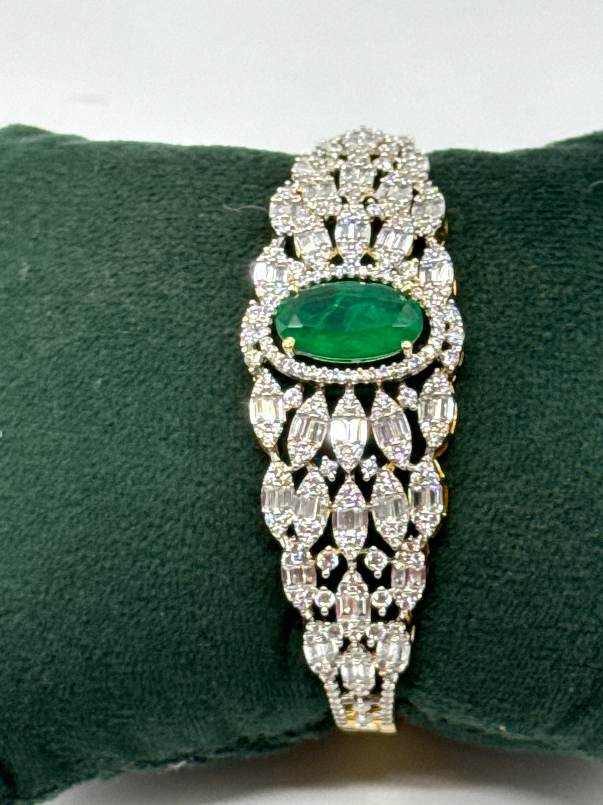 Swarokshi emerald beads